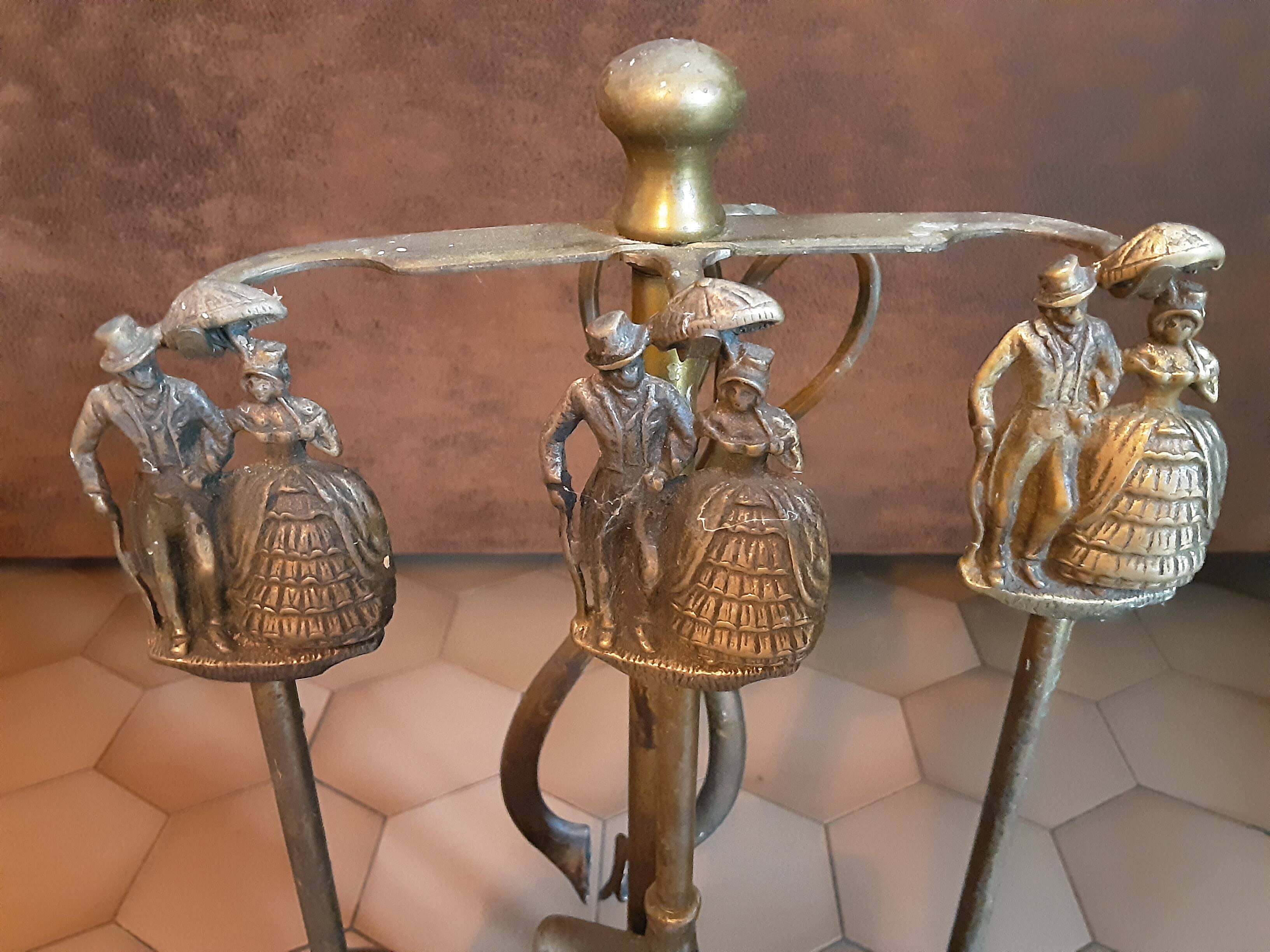 Fireplace accessory set brass