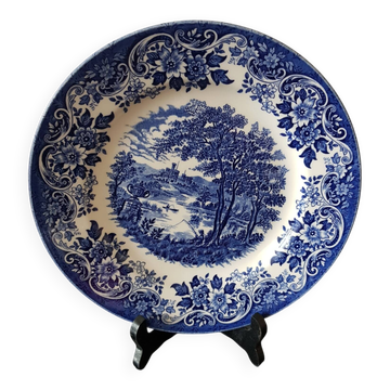 Assiette plate , Staffordshire
