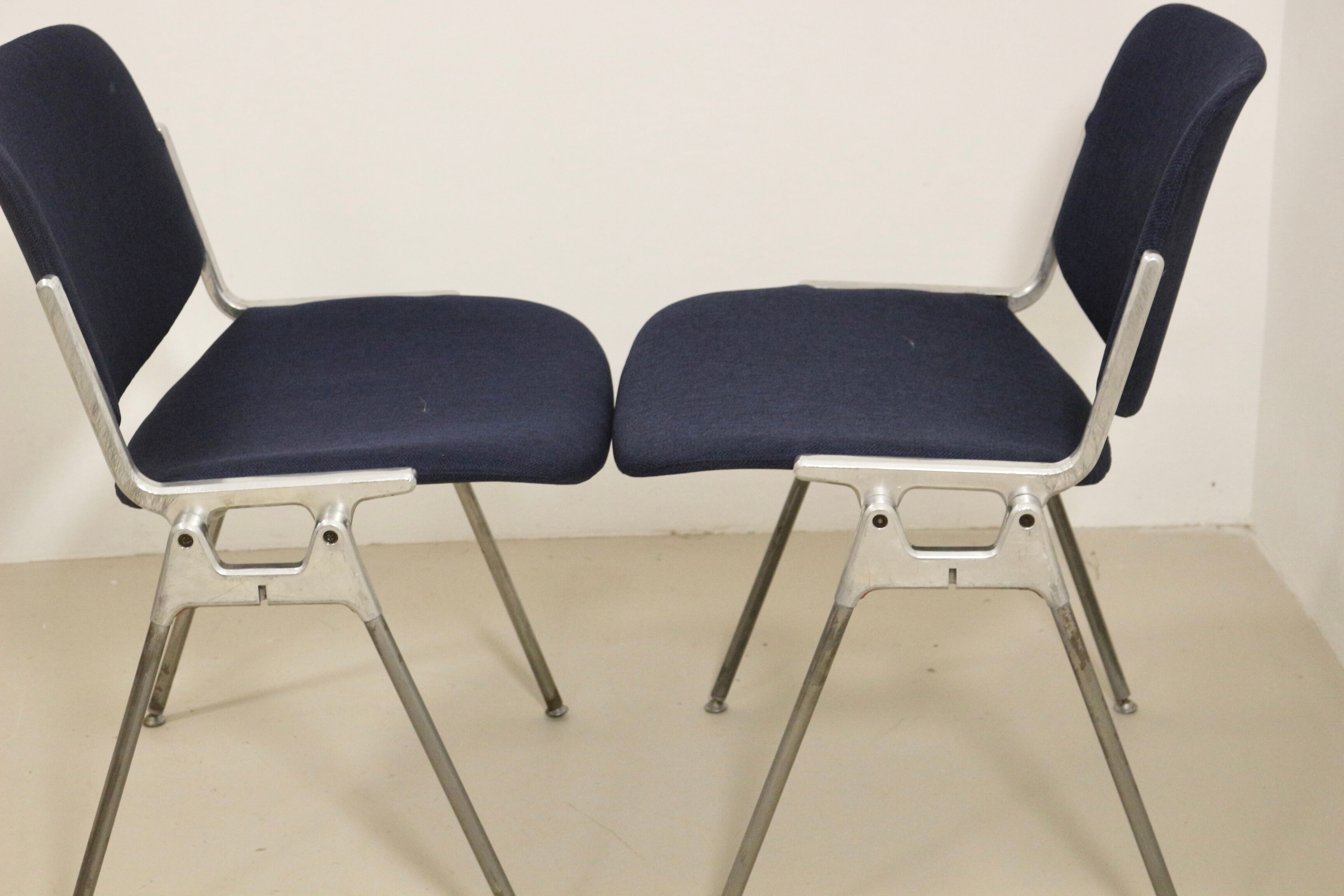 Pair of 2 vintage chairs DSC 106 by Giancarlo Piretti for Anonima Casteli 1965.Ref : CAT