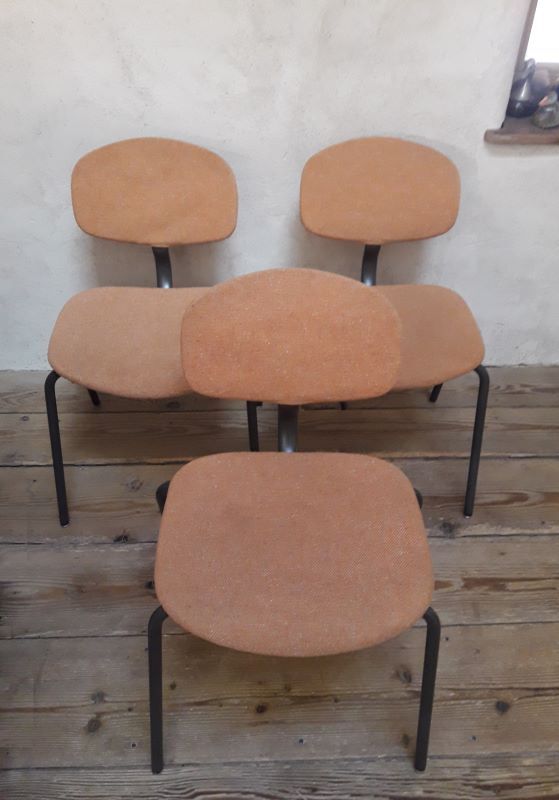 Set of 3 Steelcase Strafor chairs
