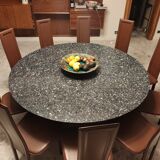 Round table in polished granite 10 seats