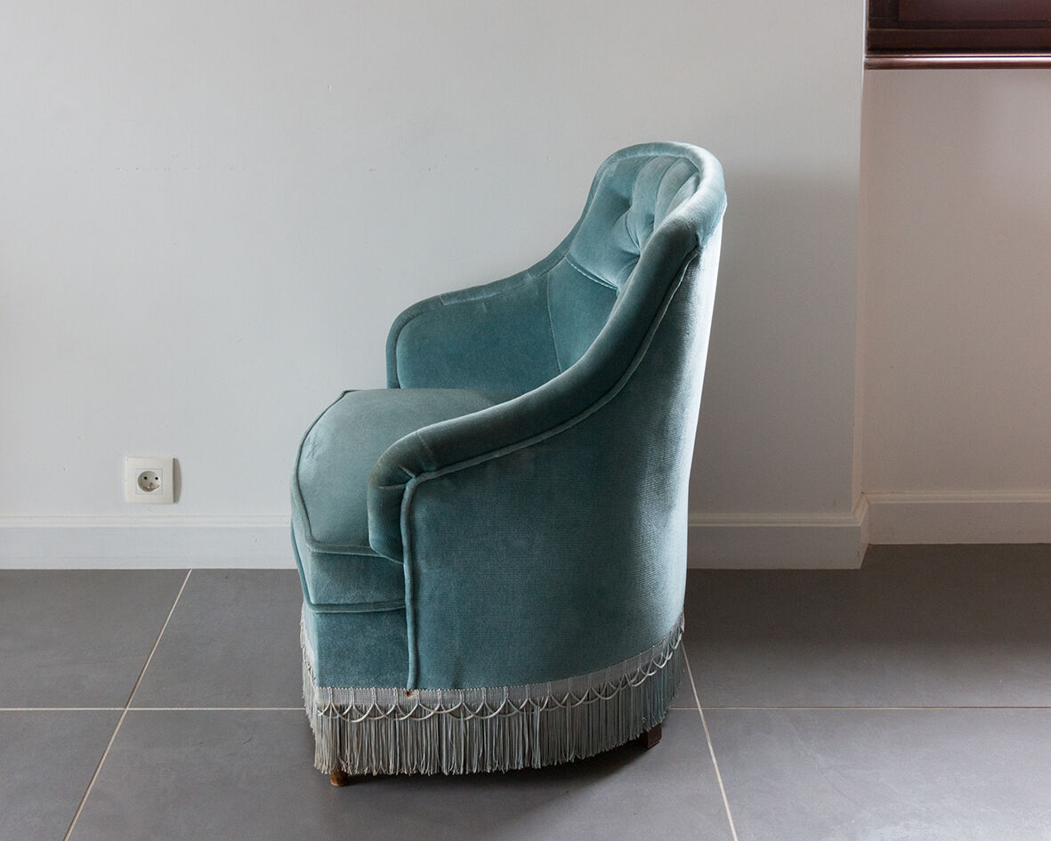Grey blue toad armchair