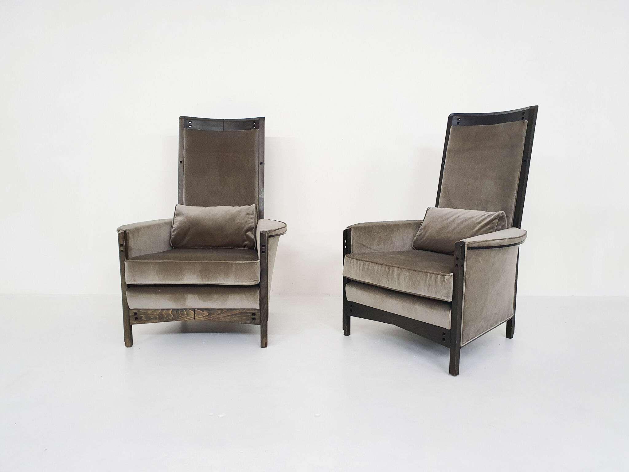 Ensemble de deux. fauteuils Umberto Asnago pour Giorgetti « Peggy 63970 », Italie 1990,s