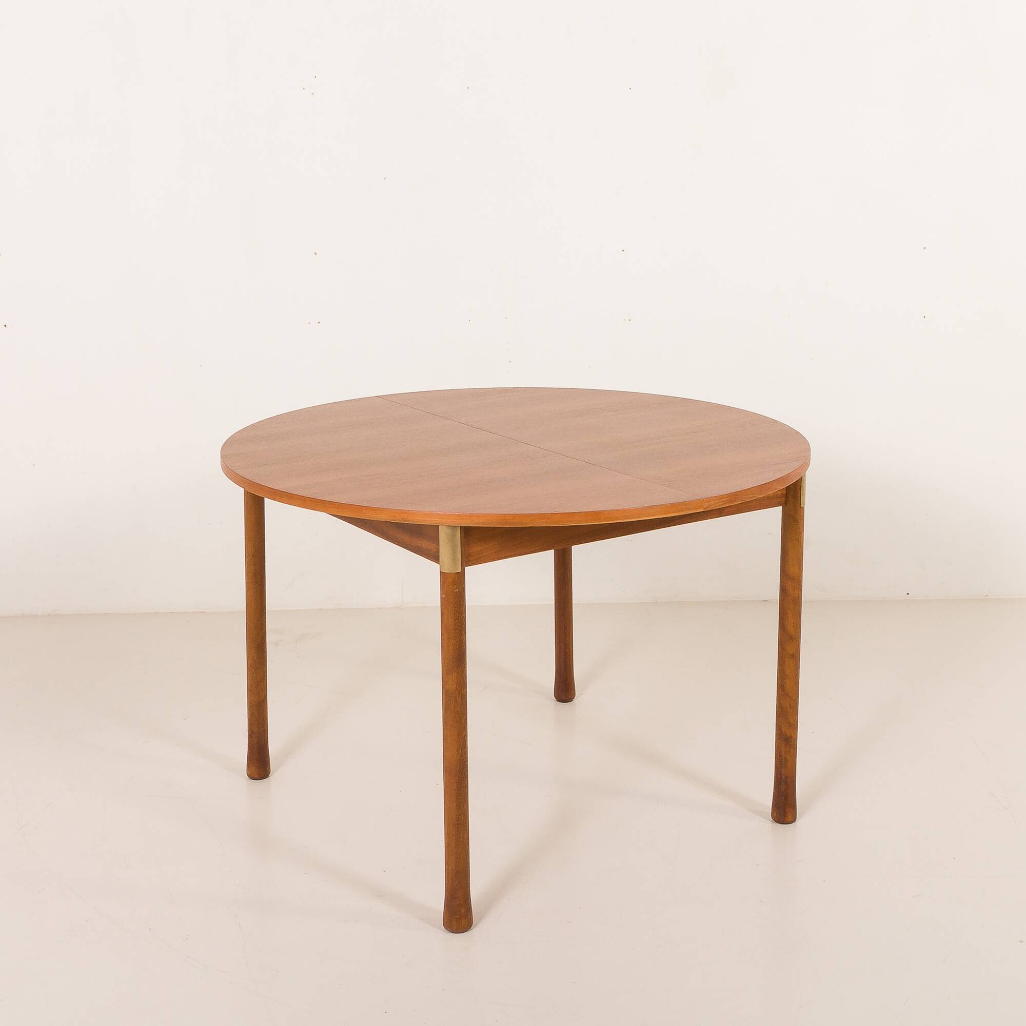Italian mid-century round extension teak table with brass details, 1960s