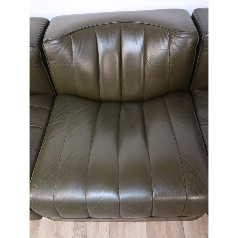 Modular vintage leather sofa by Tito Agnoli for Mobilier International 1970