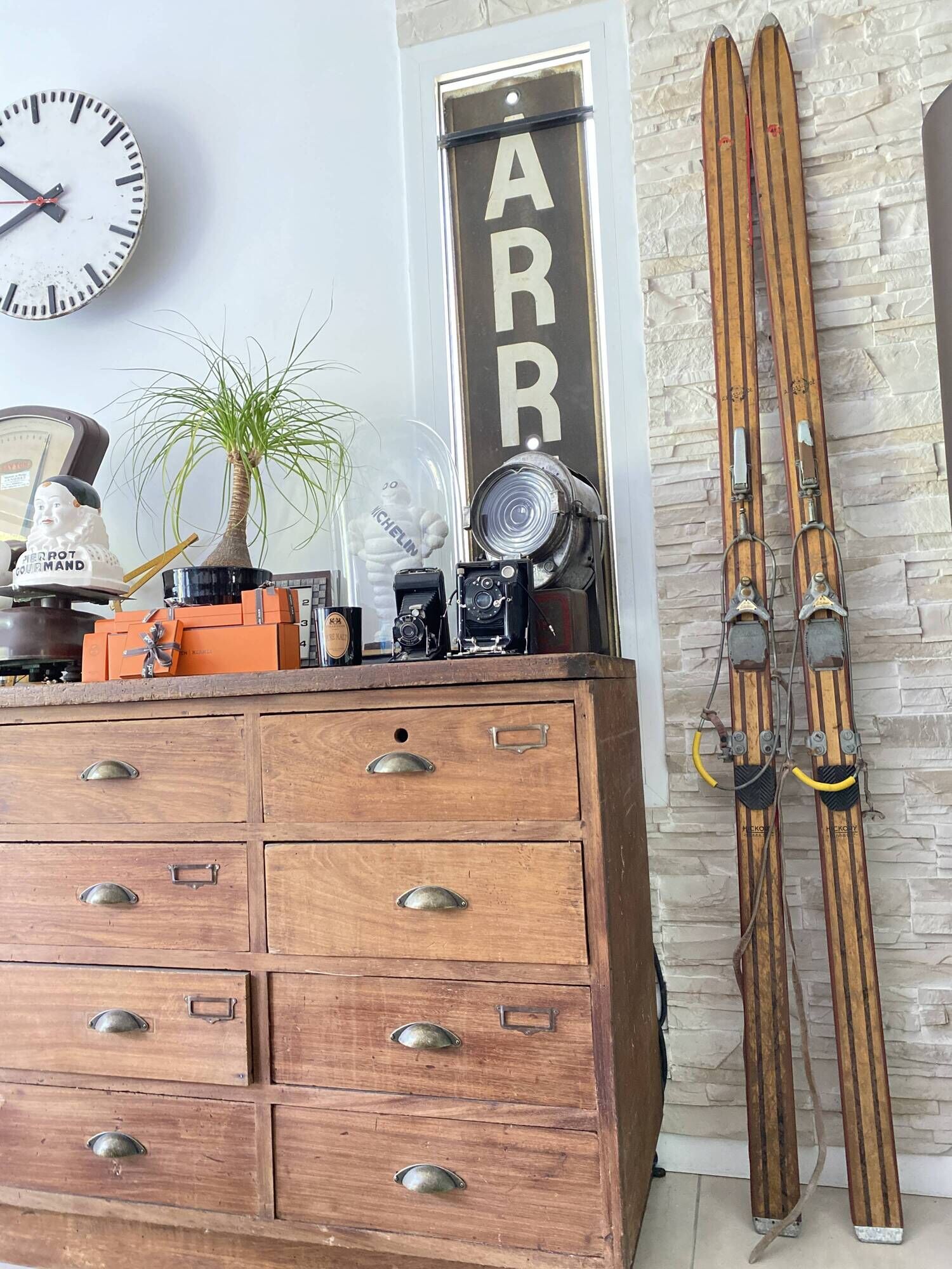 Pair of vintage Rossignol Hickory wooden skis