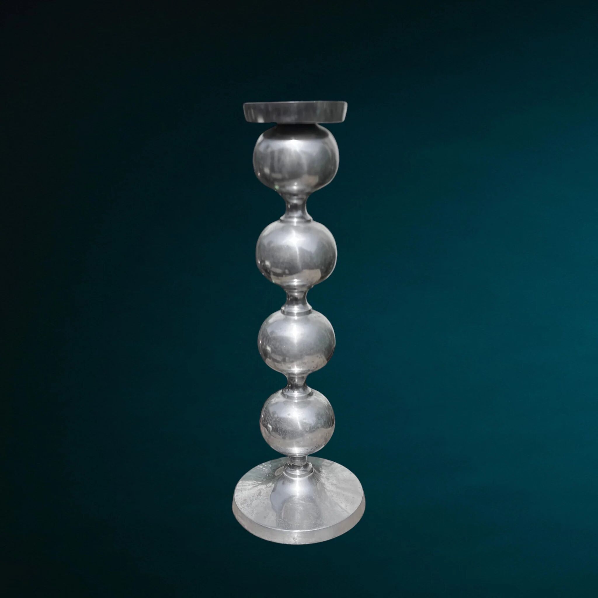 Space Age candlestick in cast aluminium with stacked balls – 1970s