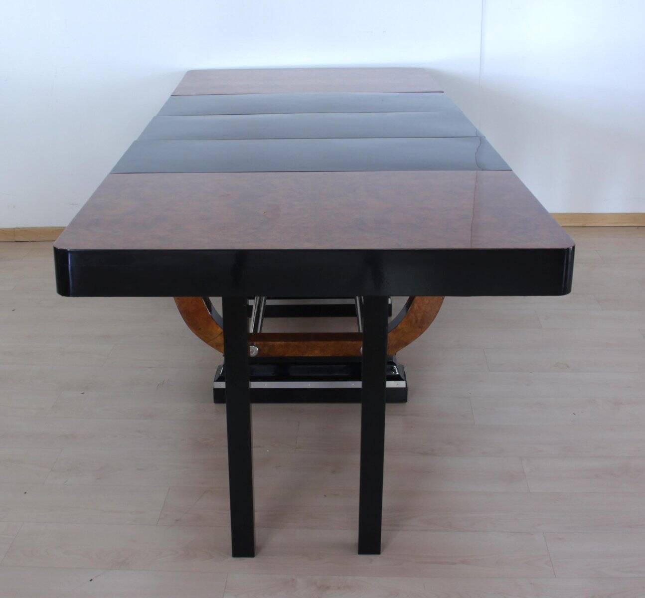 Expandable Art Deco Dining Table, Thuja Roots, Lacquered, France, circa 1930