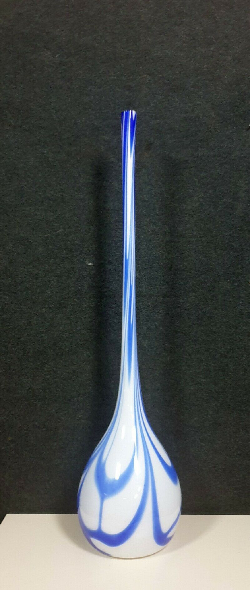 Soliflore vase in blue white glass of murano superb decoration