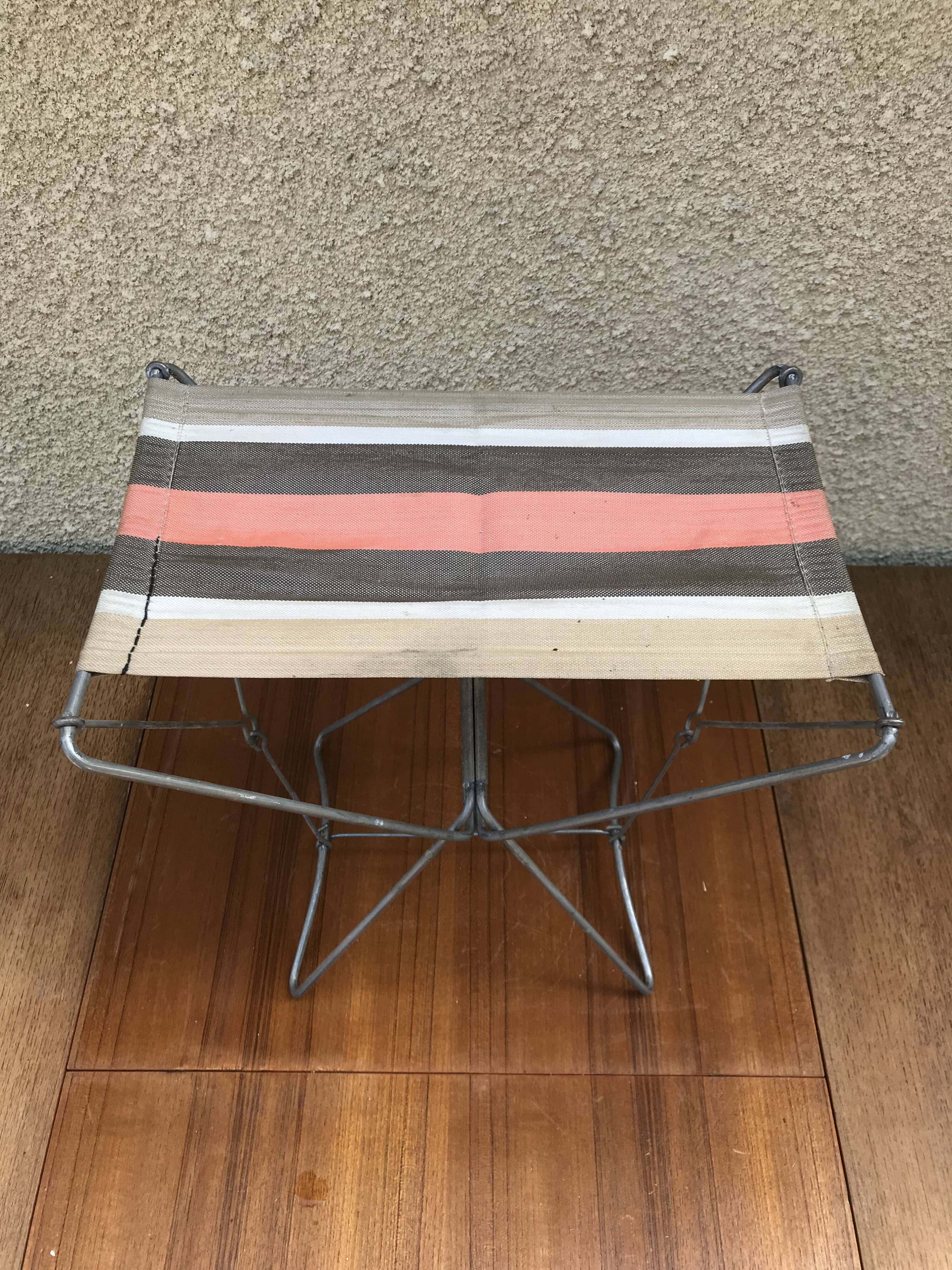 Series Of 4 Metal Garden Folding Stools - Multicolour Fabric Vintage Camping