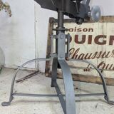 Bienaise 52 industrial workshop chair vintage design 50s 60s