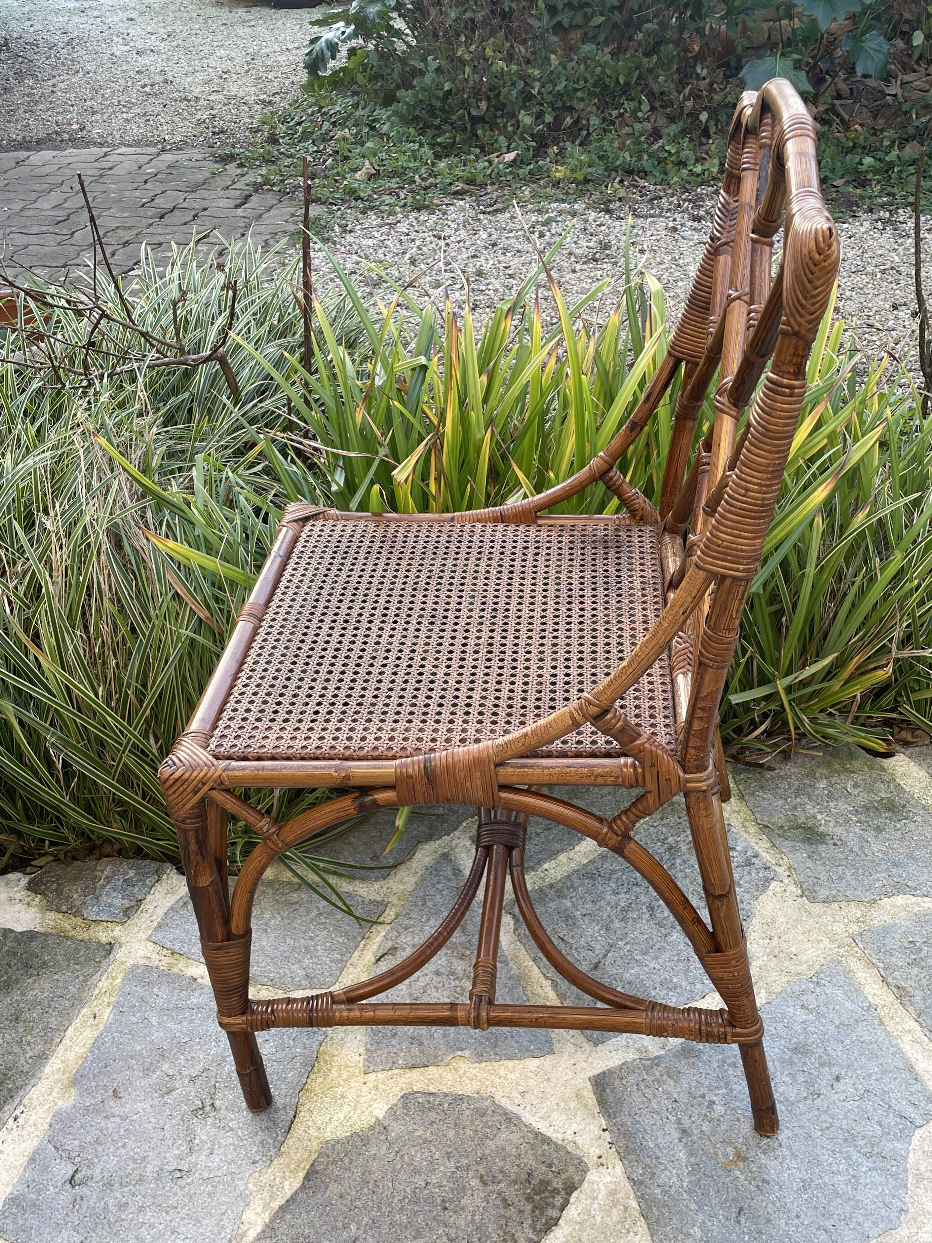 Salle à manger en rotin et bambou