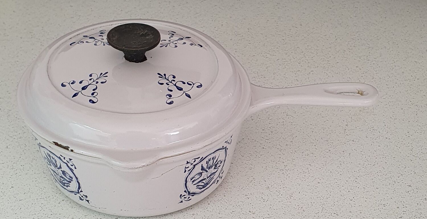 Set le Creuset fondue pot and casserole
