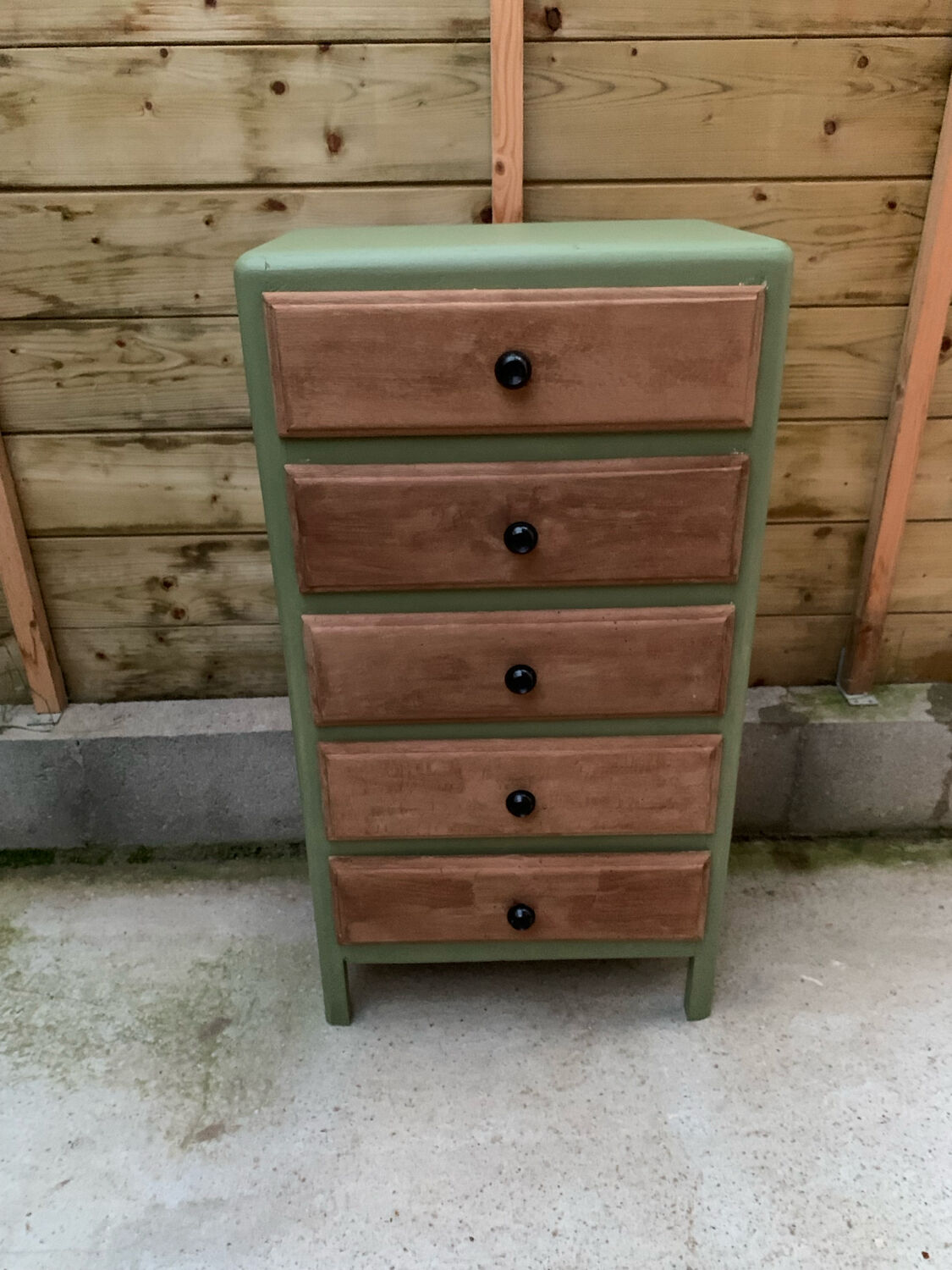 Parisian chest of drawers