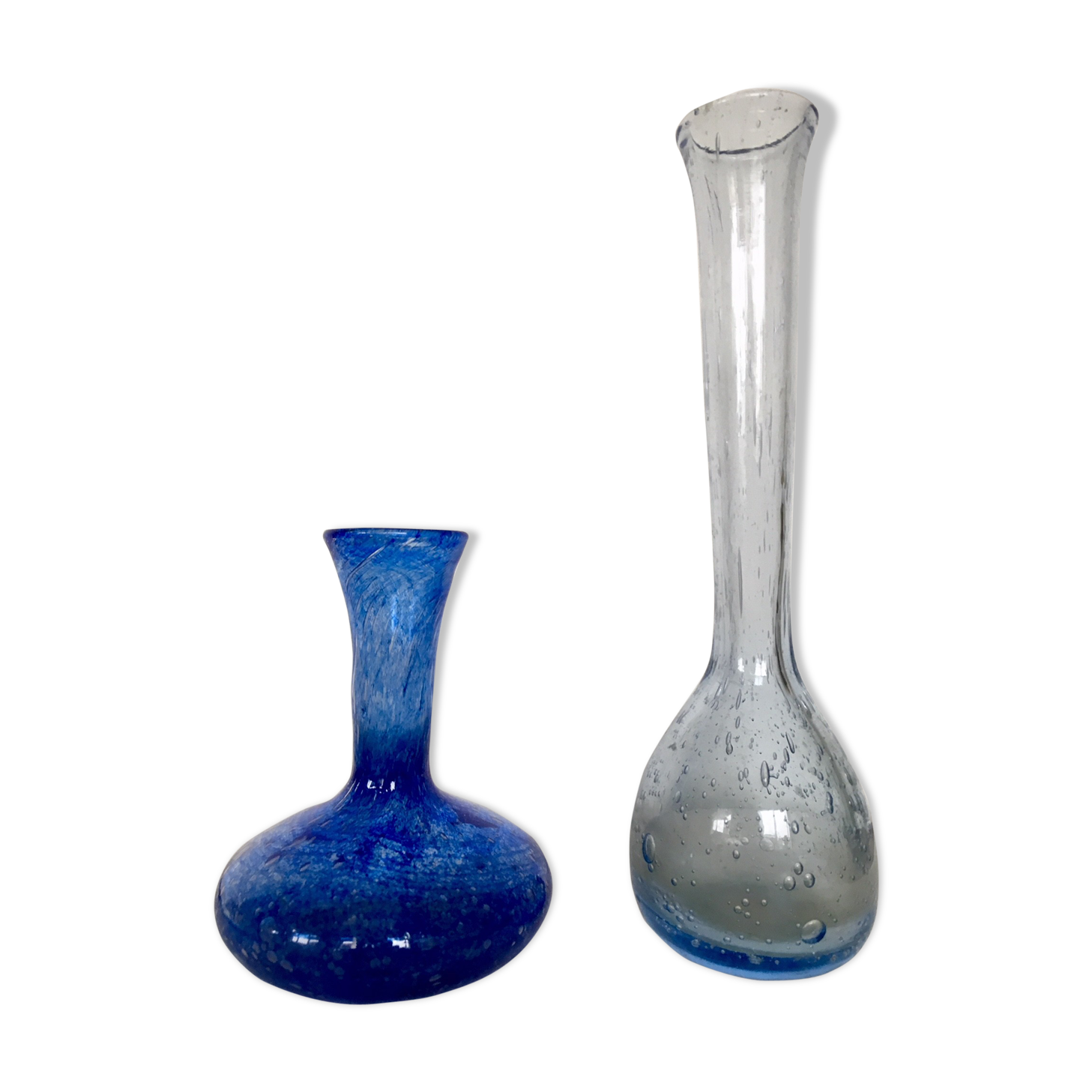 Soliflores en verre soufflé bleutés