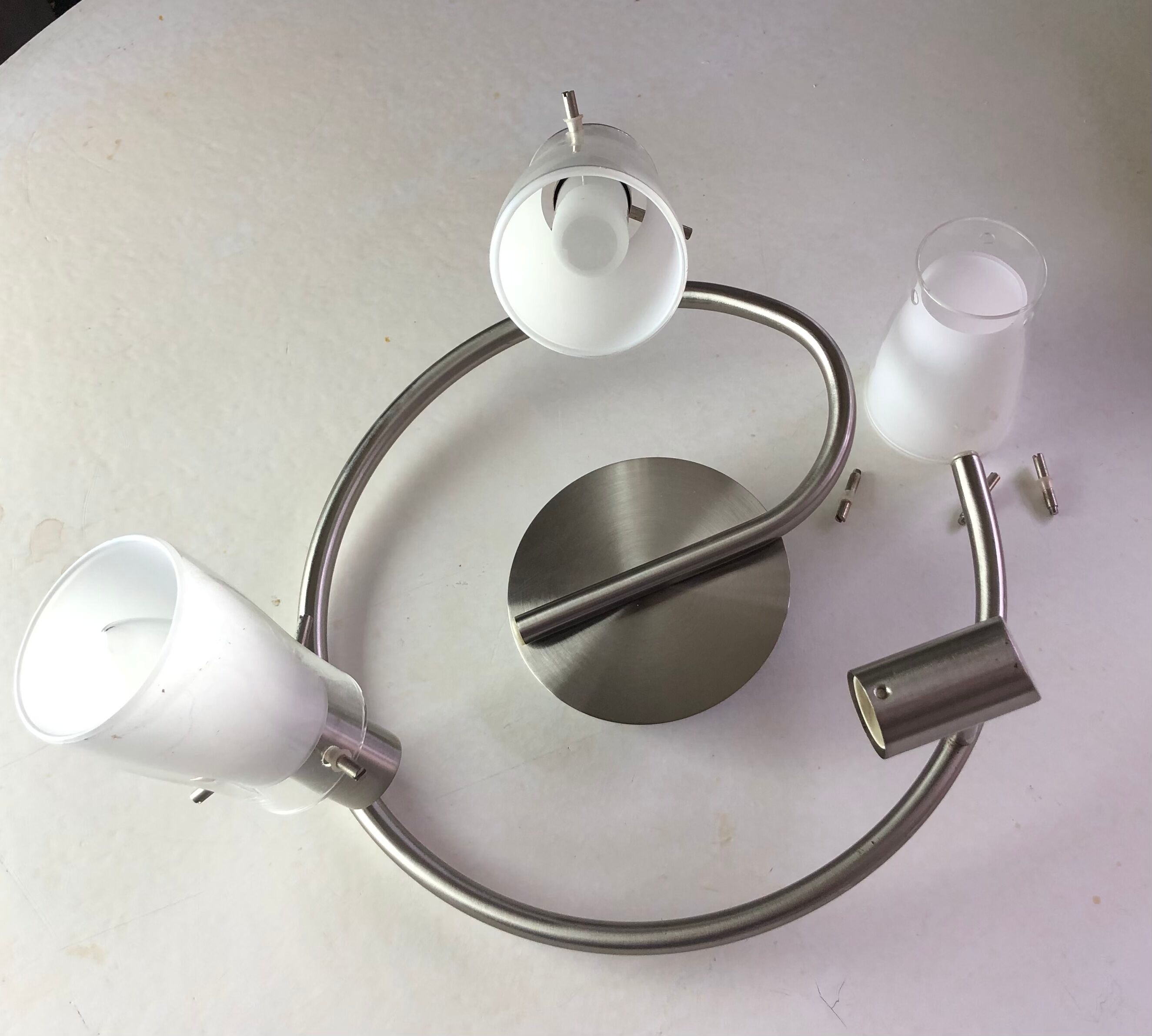 Plafonnier, applique trois spots verre dépoli