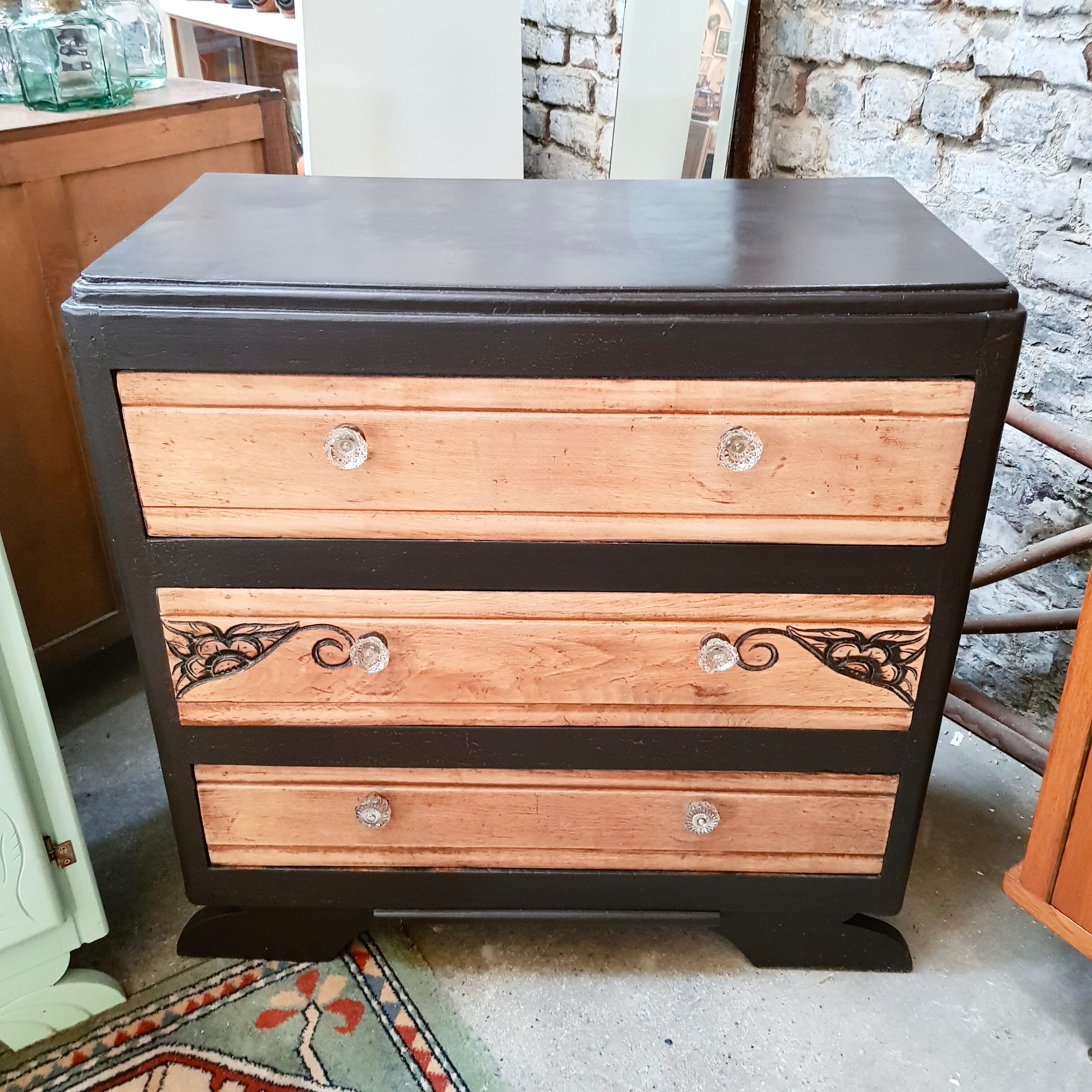 Art Deco chest of drawers