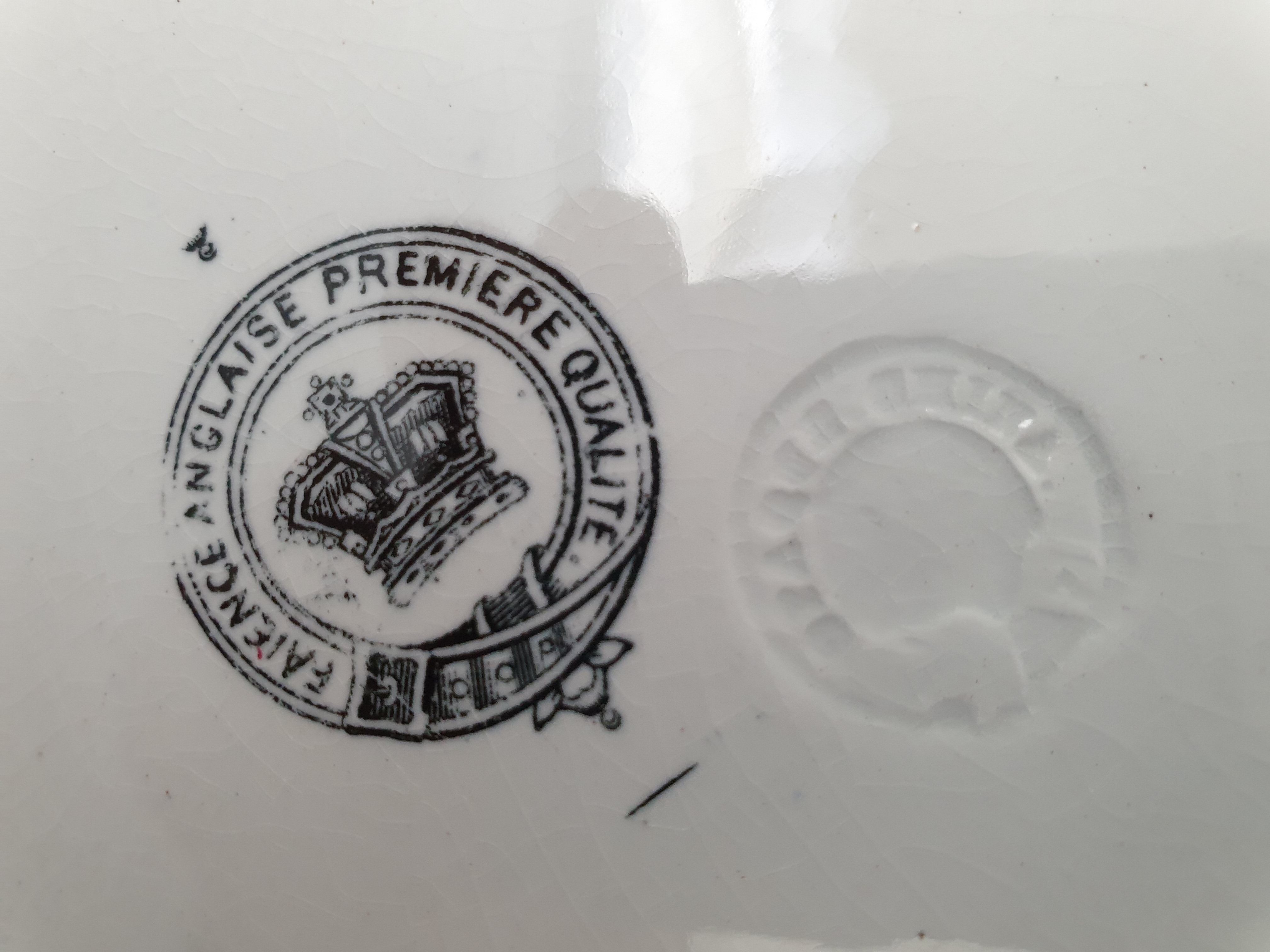Two vintage plates in English faience