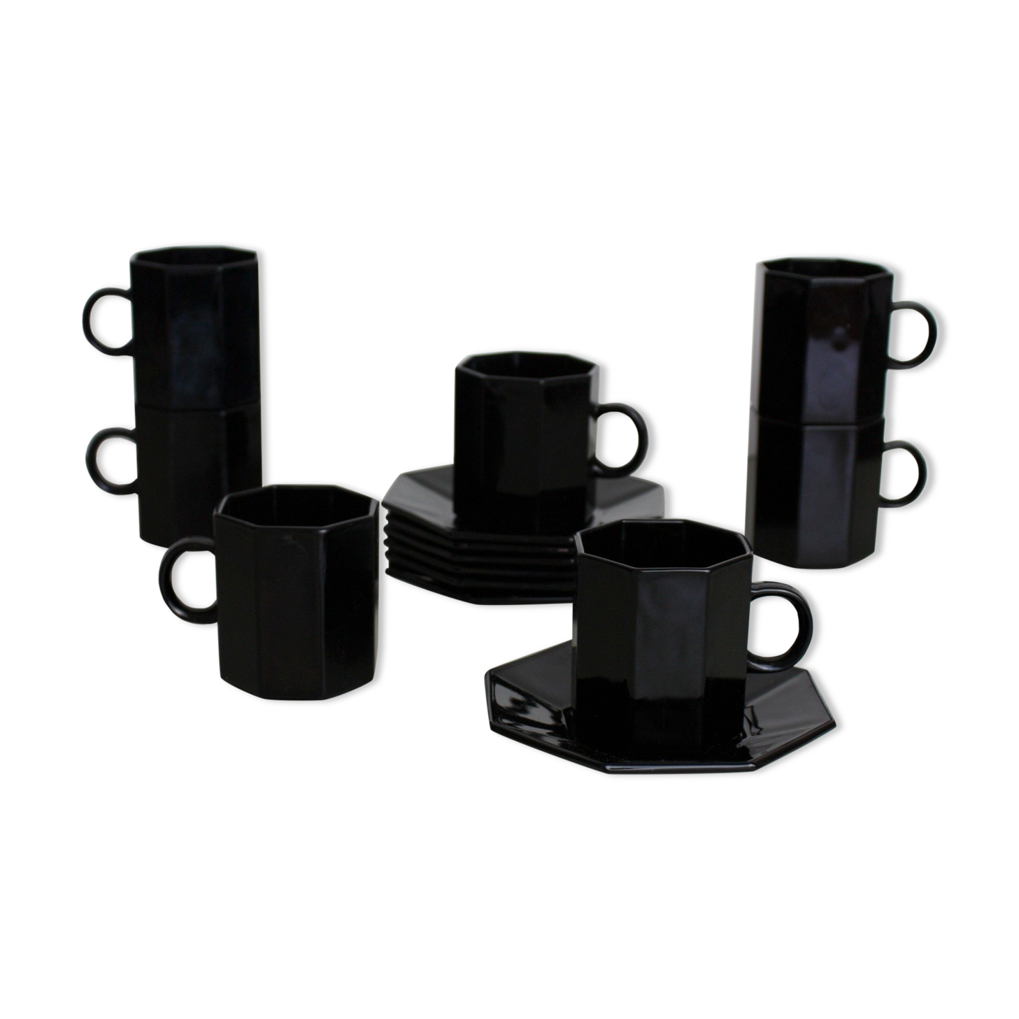 7 black cups Octime Arcoroc Esso collection