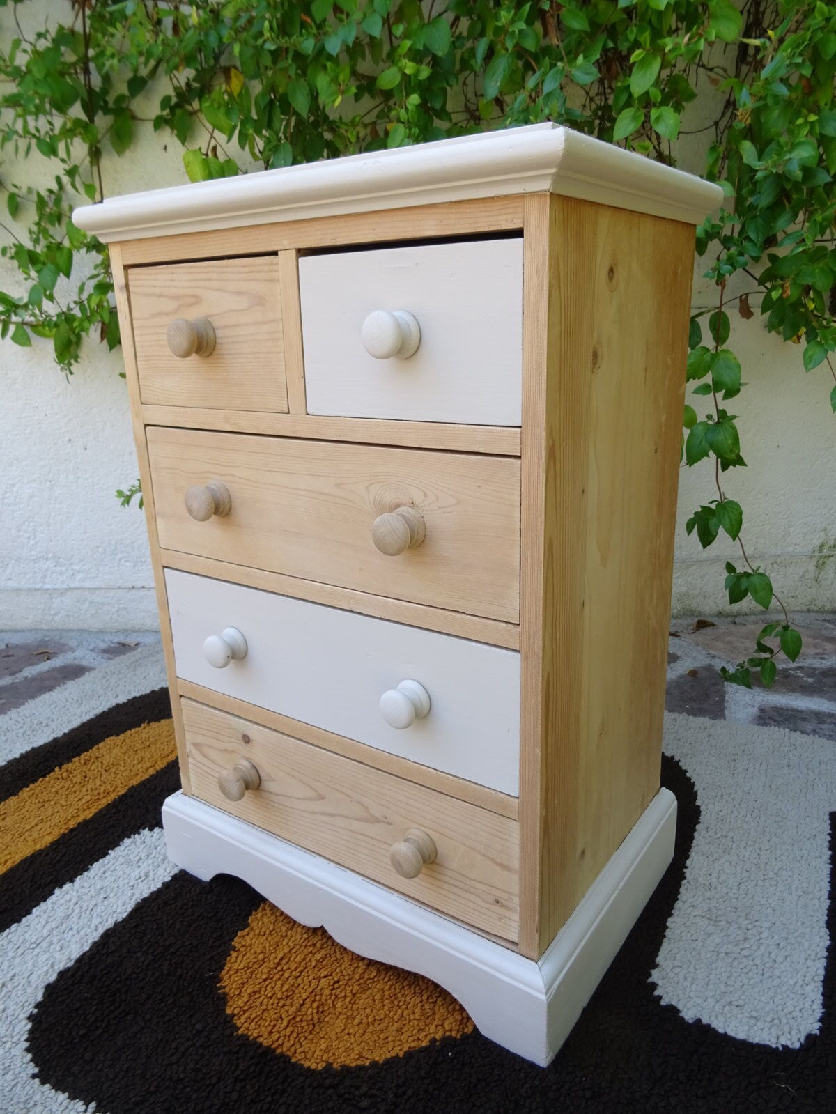 Pine dresser