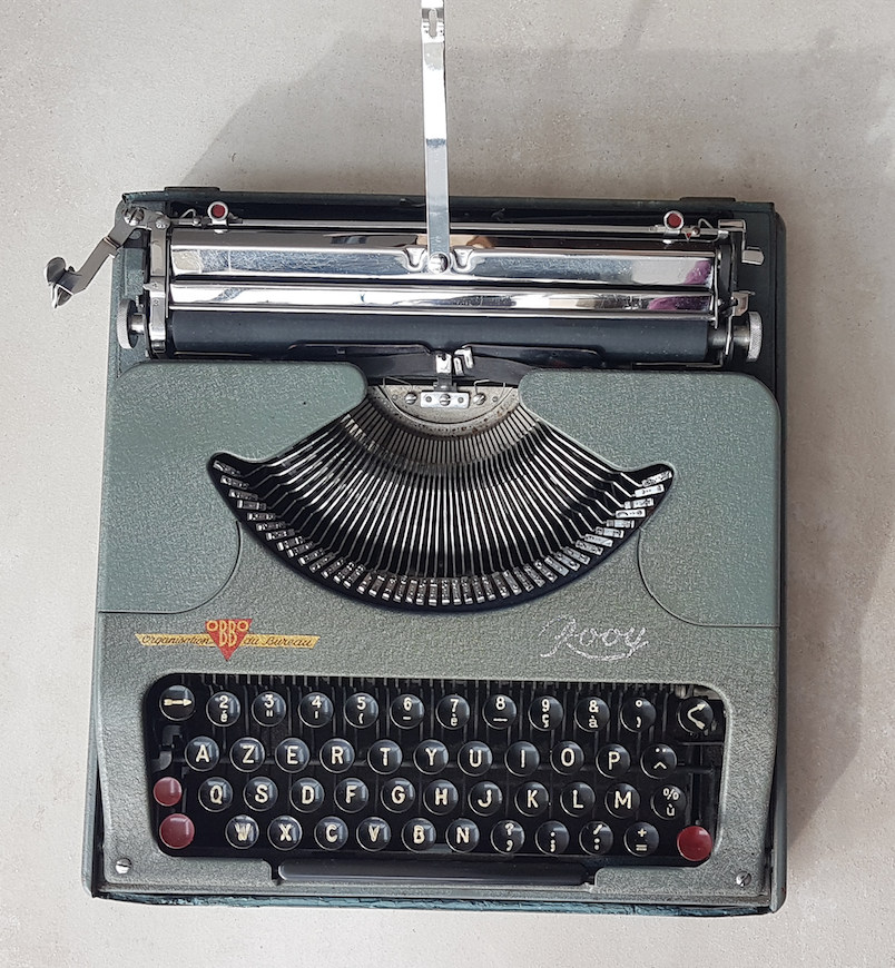 J M Rooy 50s travel writing machine
