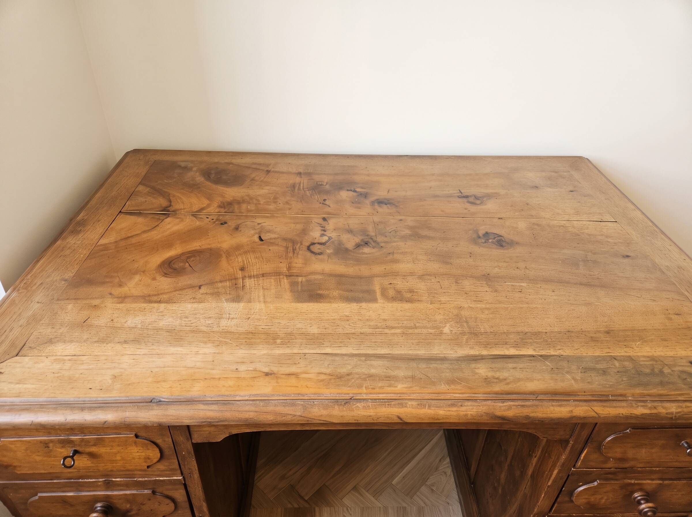 Antique apothecary desk in solid wood with 8 drawers.