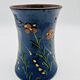 Poterie savoyarde bleue à motifs floraux