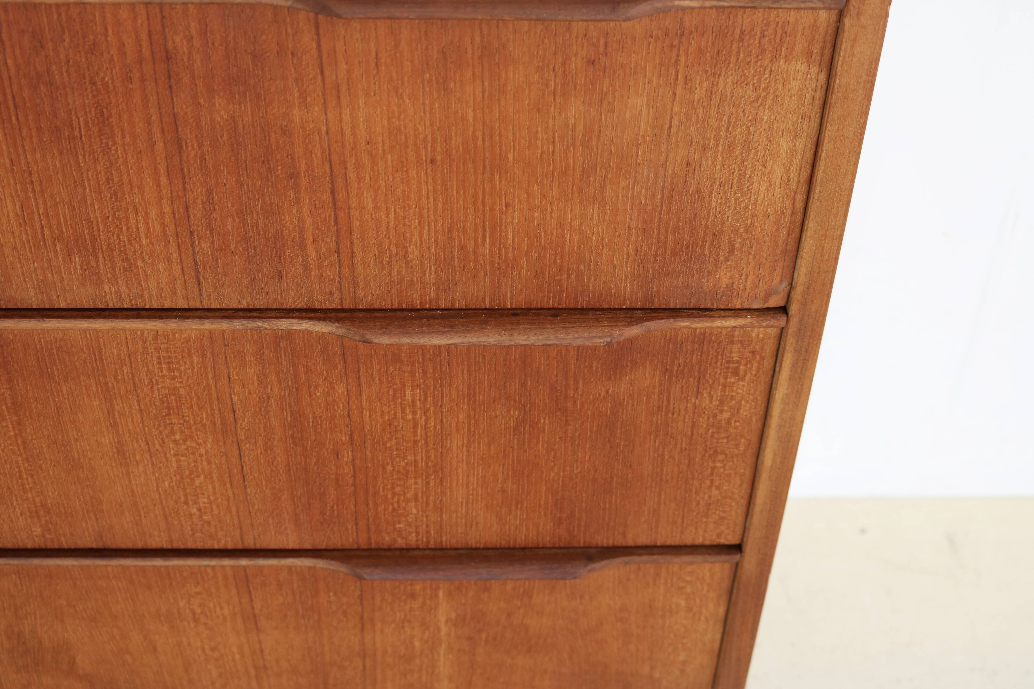 Commode vintage