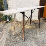 Washing table