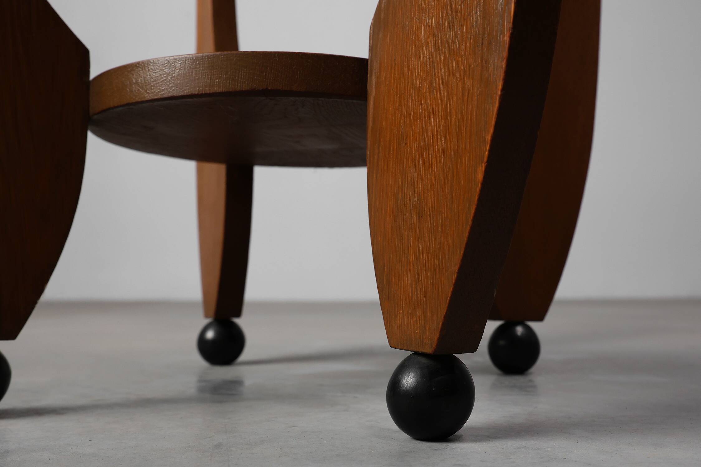 Amsterdamse School Oak round Side Table, The Netherlands, ca. 1920