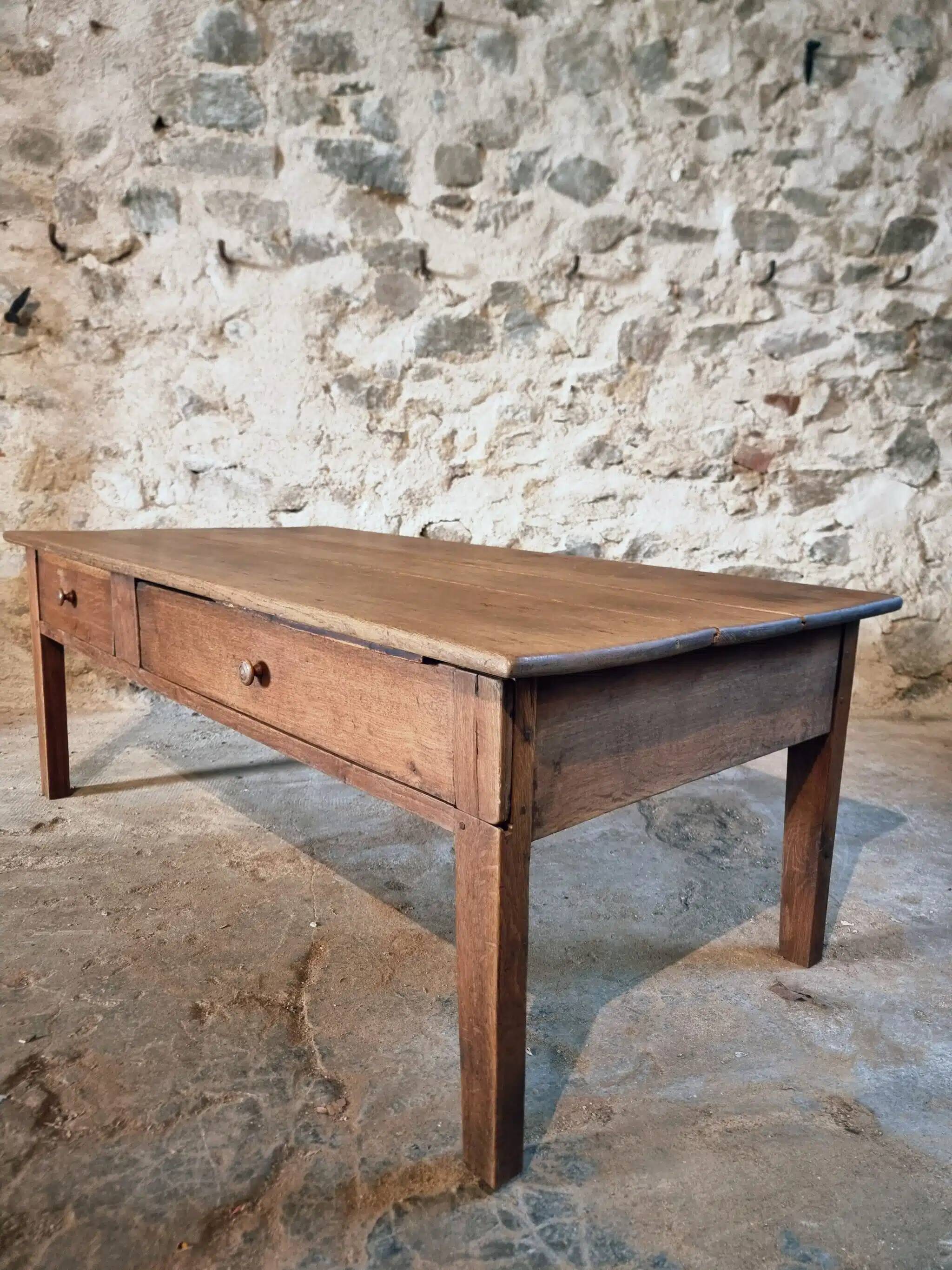 Table basse ancienne en chêne français – Table de ferme rustique du XIXe siècle avec tiroir et panneau de rangement coulissant, vers 1850
