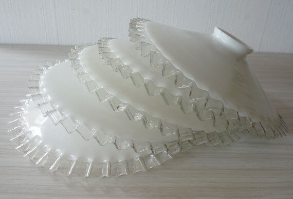 Lampshade, pendant light in scalloped opaline glass, 1940s/50s