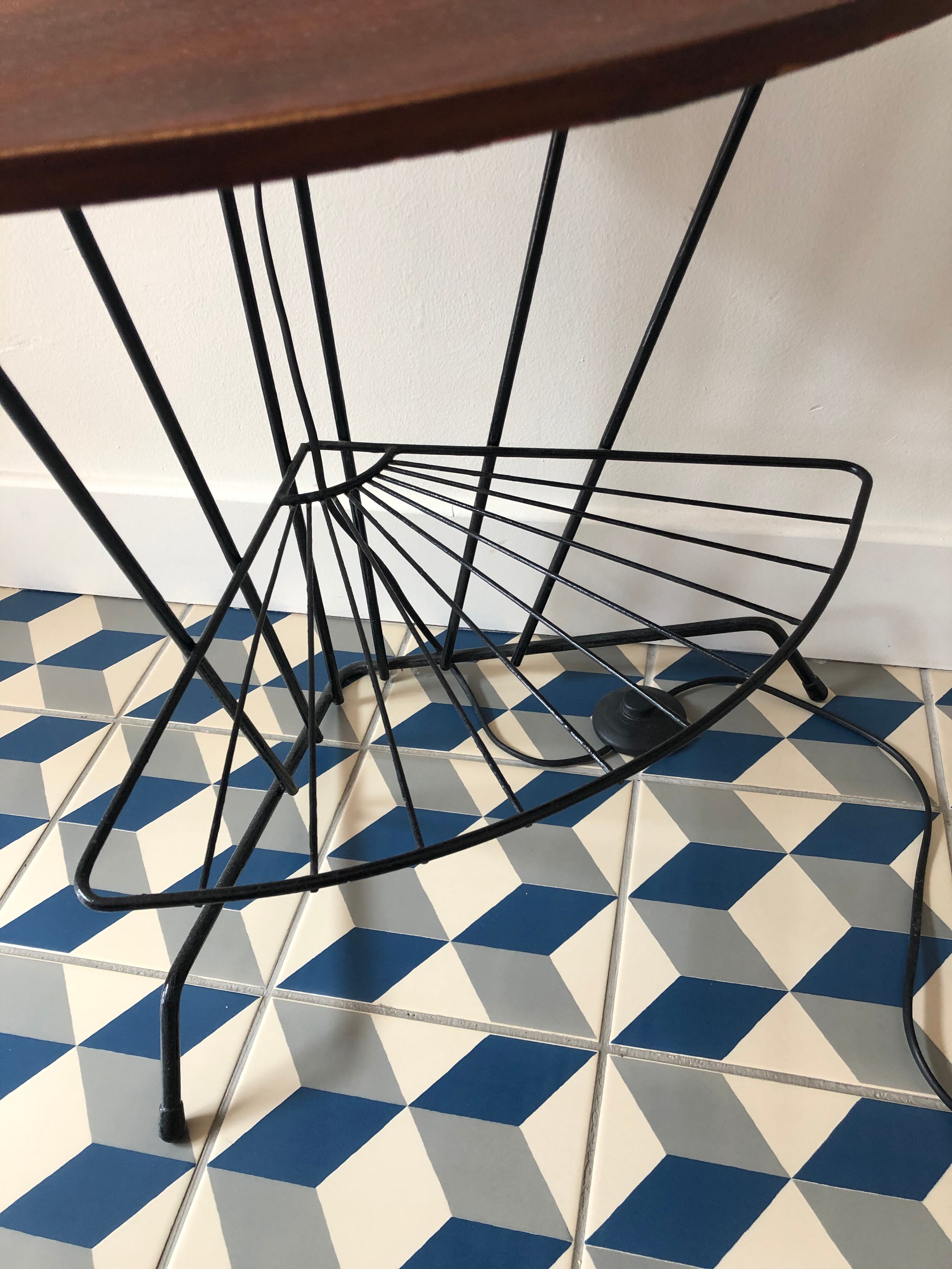 Vintage angle tablet lamppost