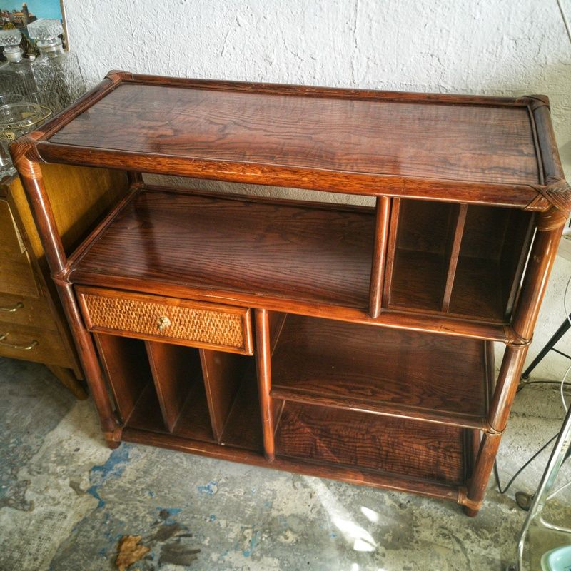 Hifi furniture in wood and rattan