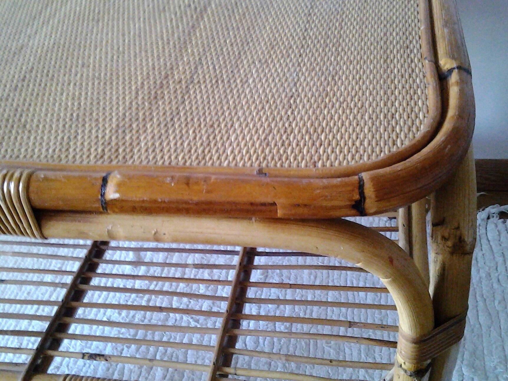 Coffee table in rattan and bamboo