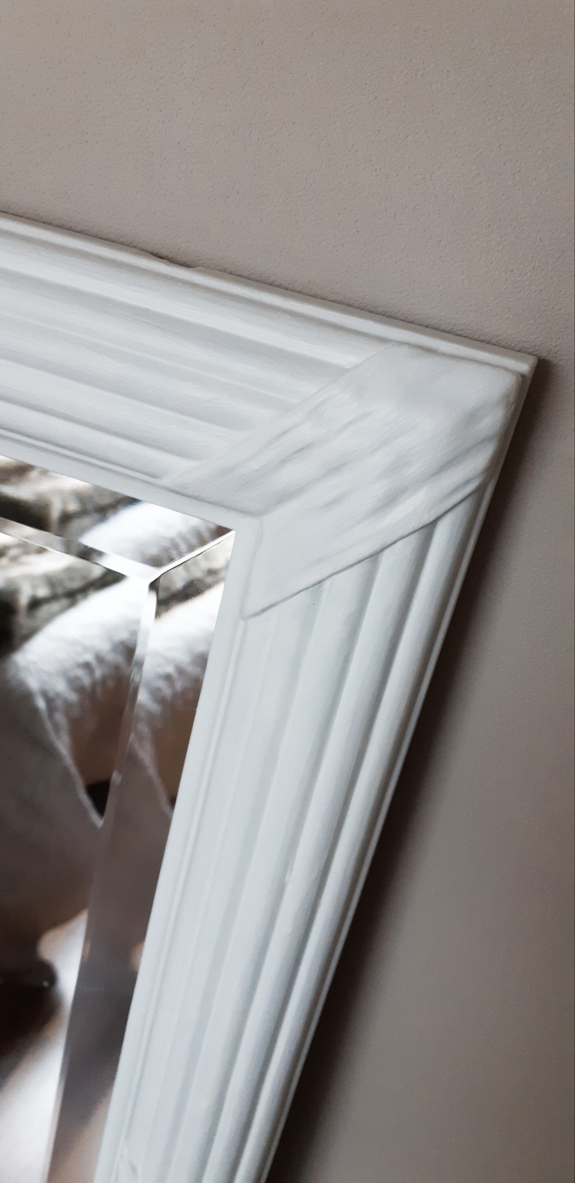 Miroir glace biseautée, guirlades de roses
