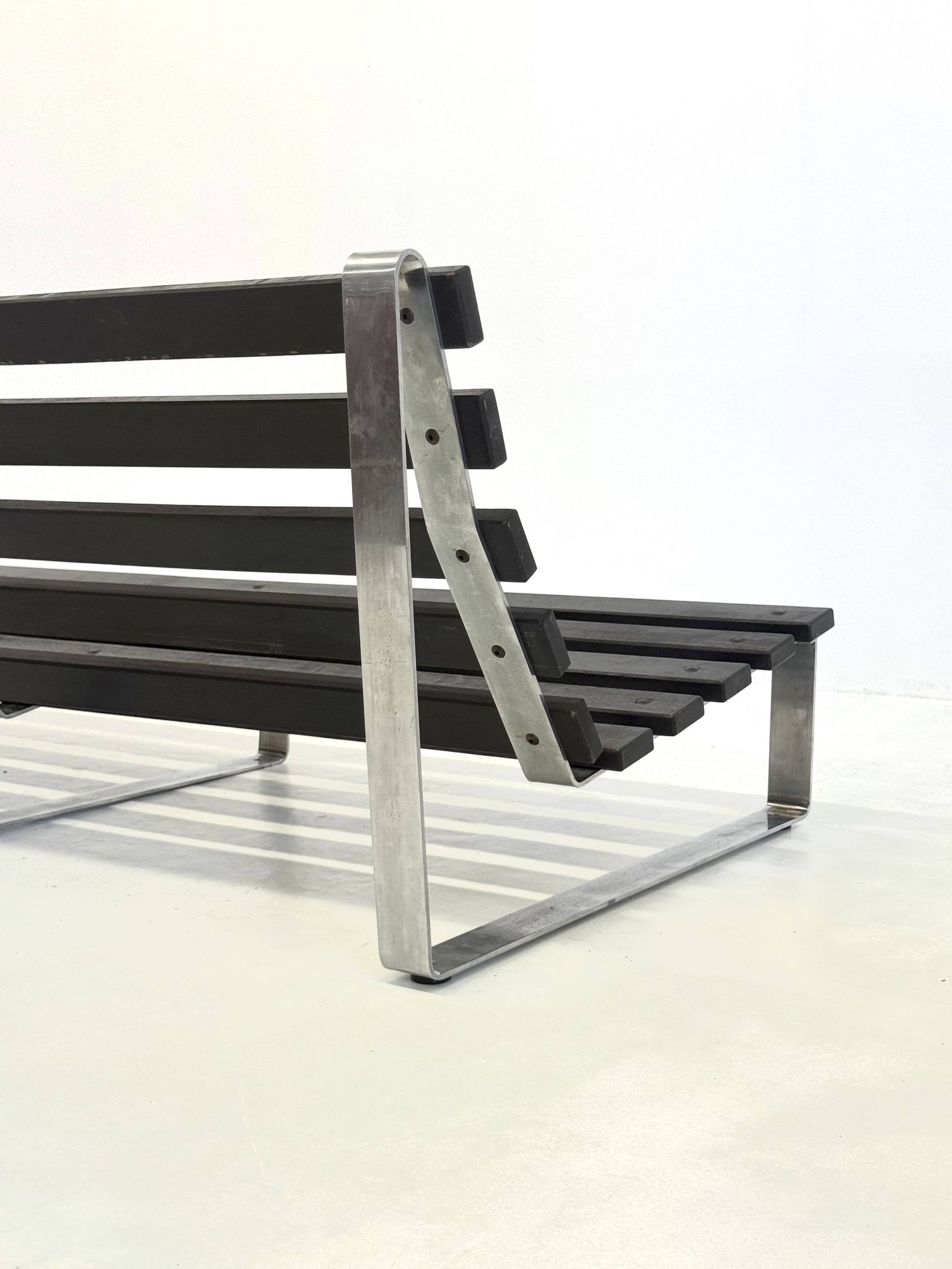Vintage slatted bench by Kho Liang Ie for Artifort