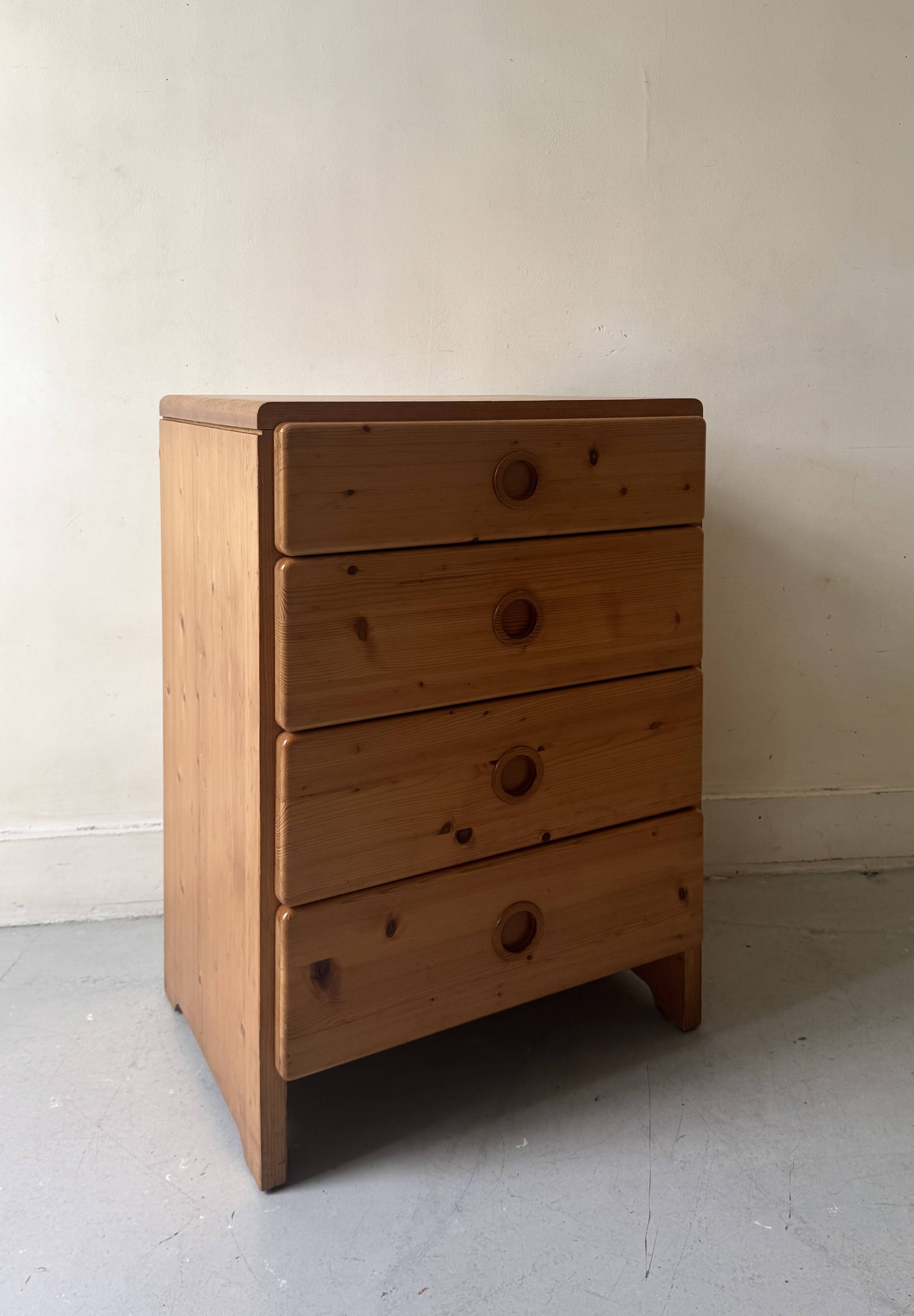 Solid pine chest of drawers attributed to Charlotte Perriand, Les Arcs 1970