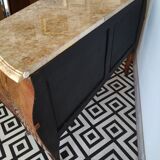 Curved Louis XV chest of drawers