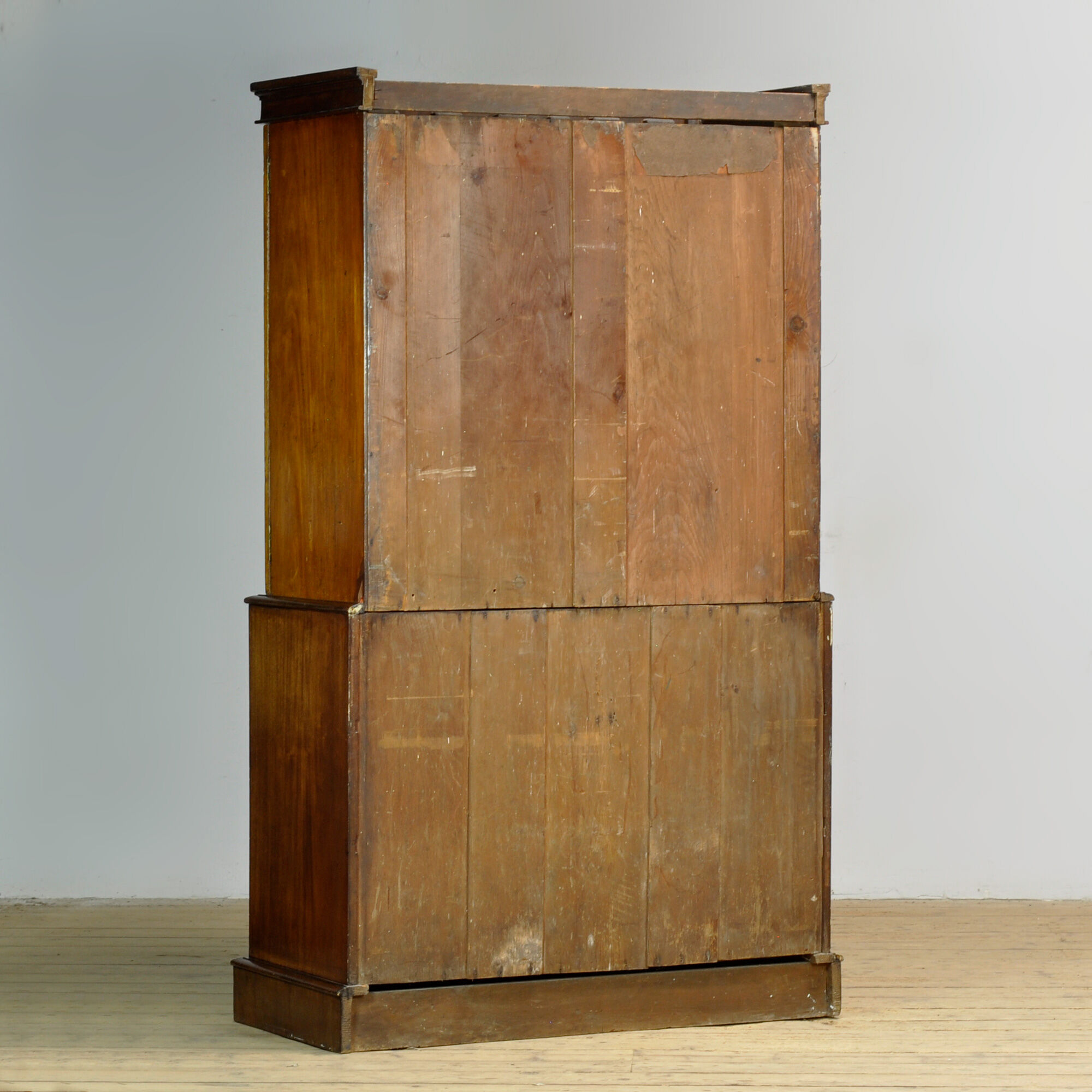 Victorian mahogany cabinet, circa 1860