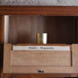 Notary's furniture with clamshells