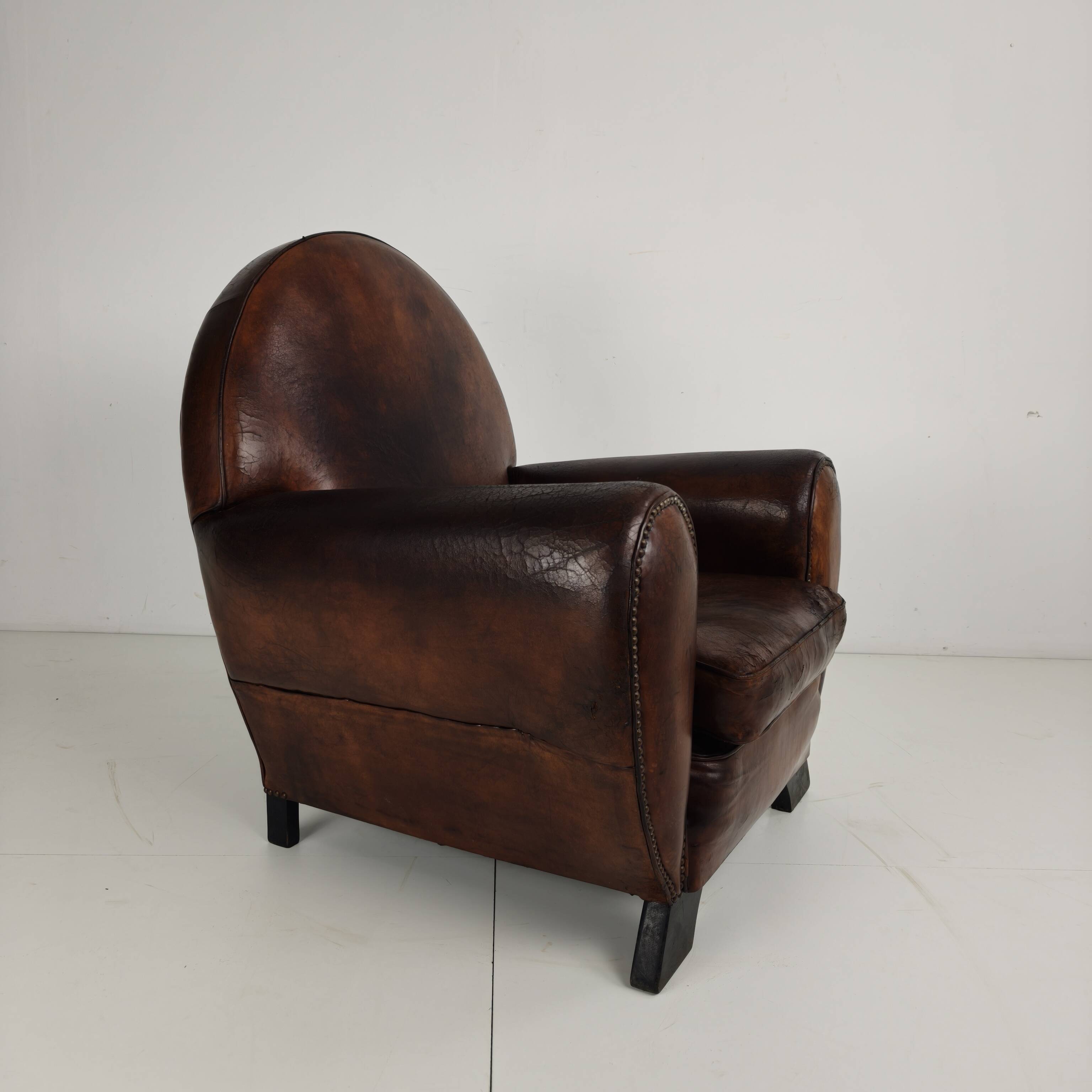Leather Art Deco Gentleman’s Club Chair