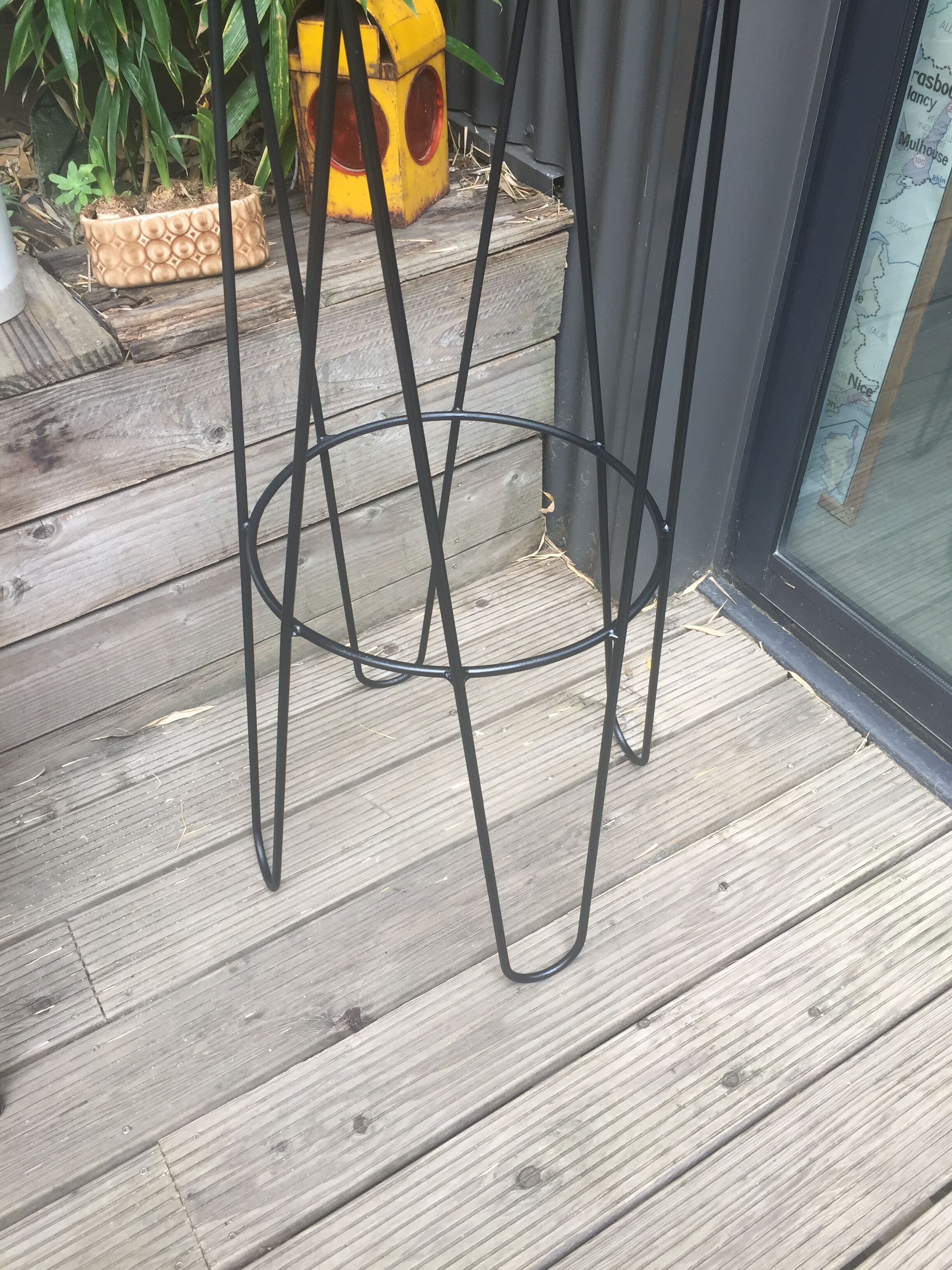 Roger Feraud coat holder