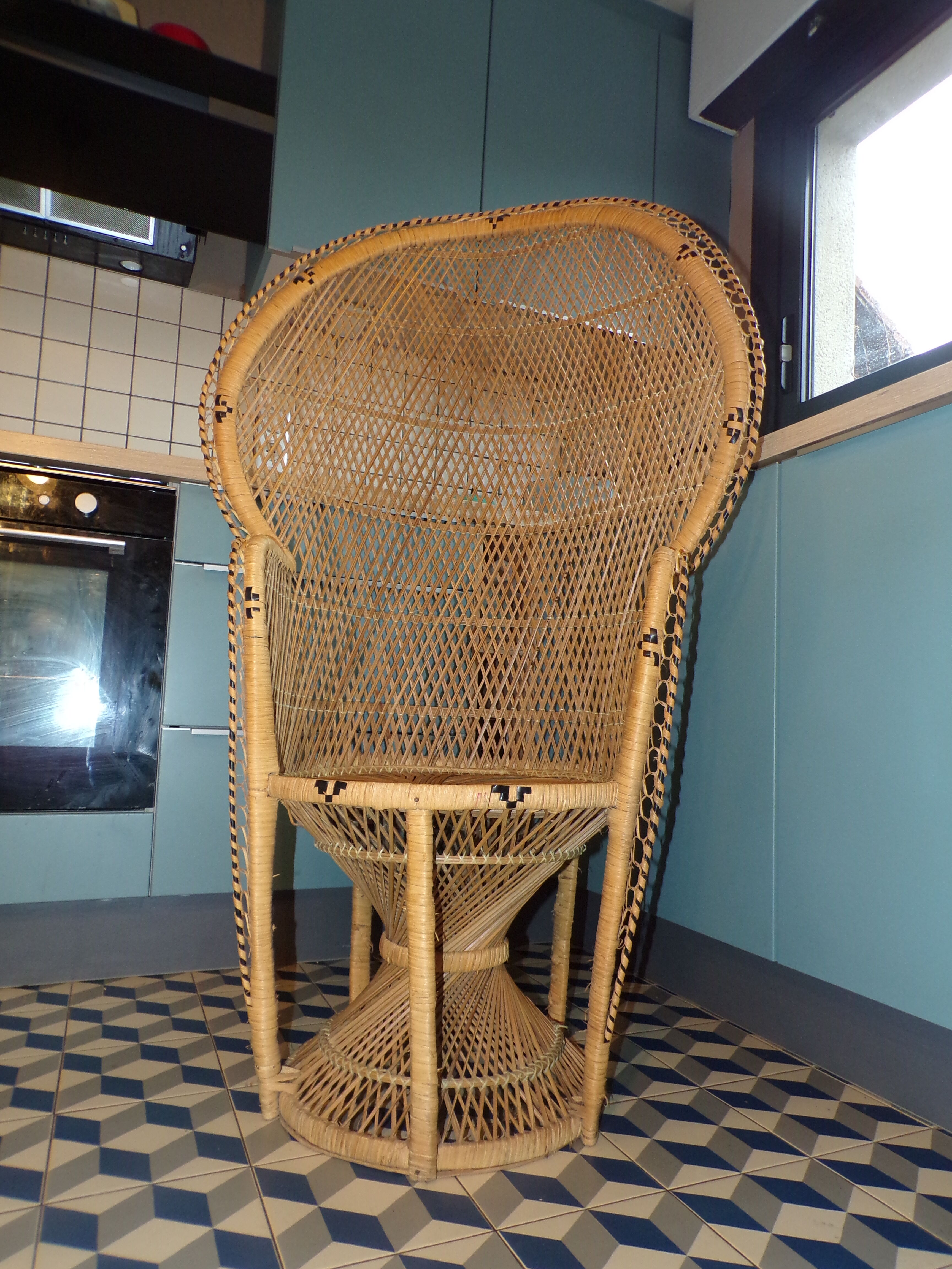 Emmanuelle vintage armchair