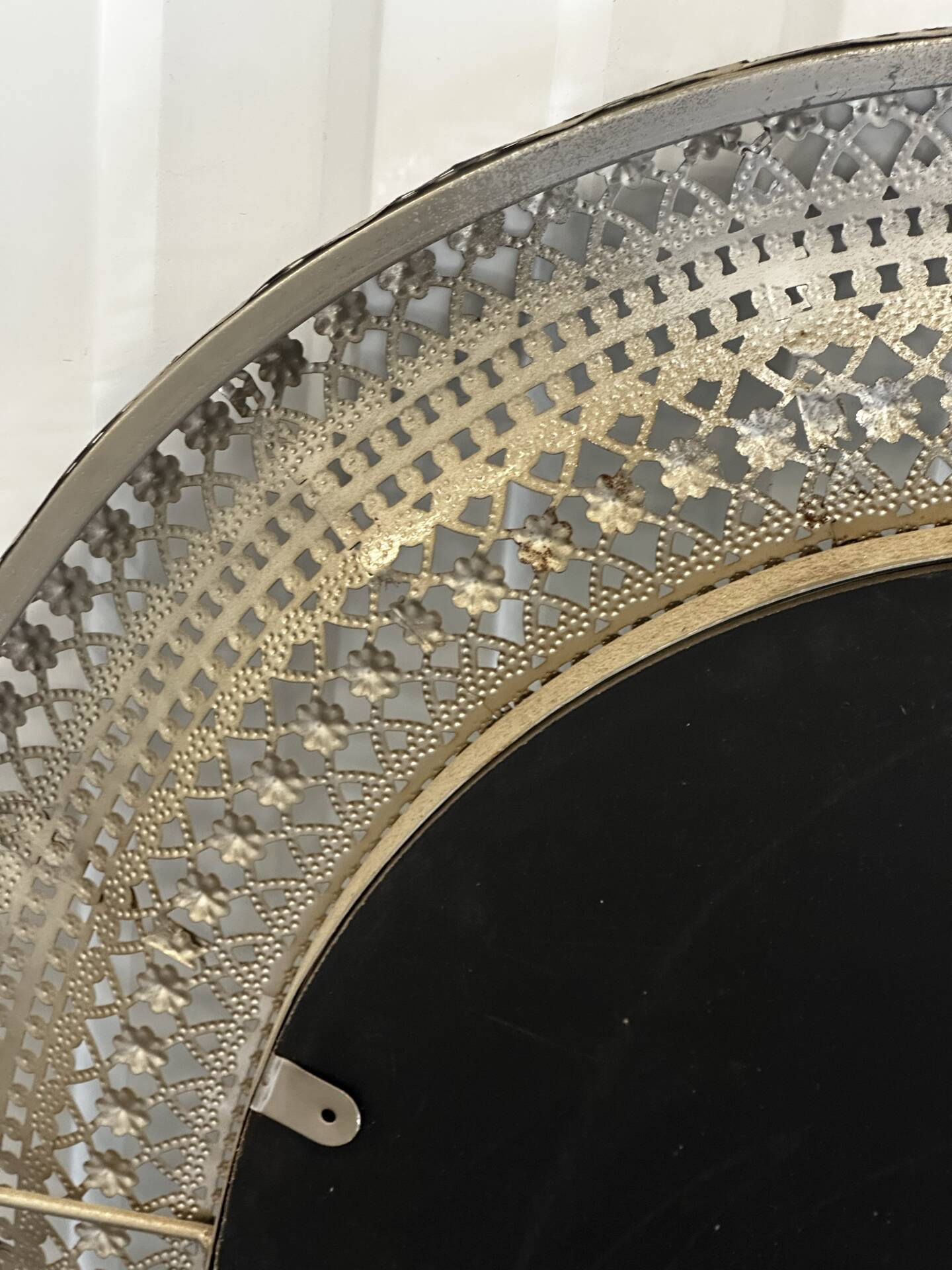 Large oriental mirror in pierced metal - H 116 cm