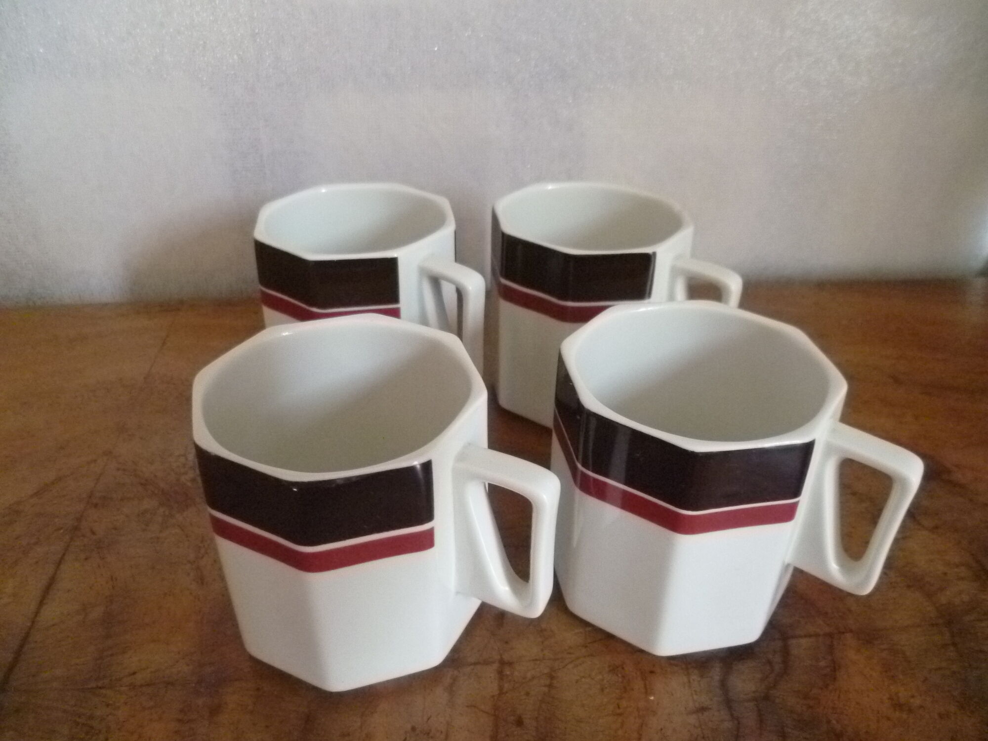 4 cups Villeroy and Boch model Vanguard vintage 70