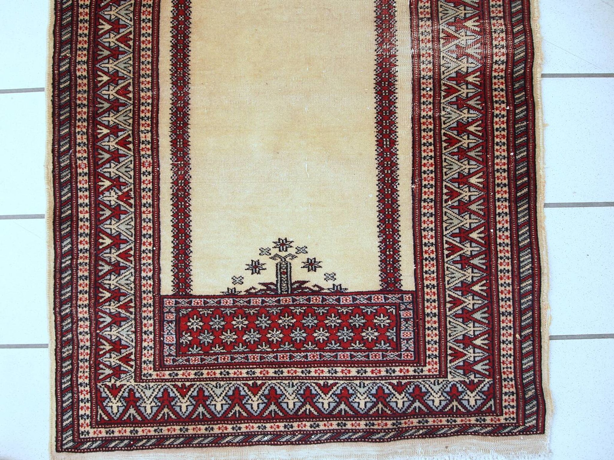 Tapis de Prière Vintage Lahore Pakistanais, Années 1960, Élégance et Tradit