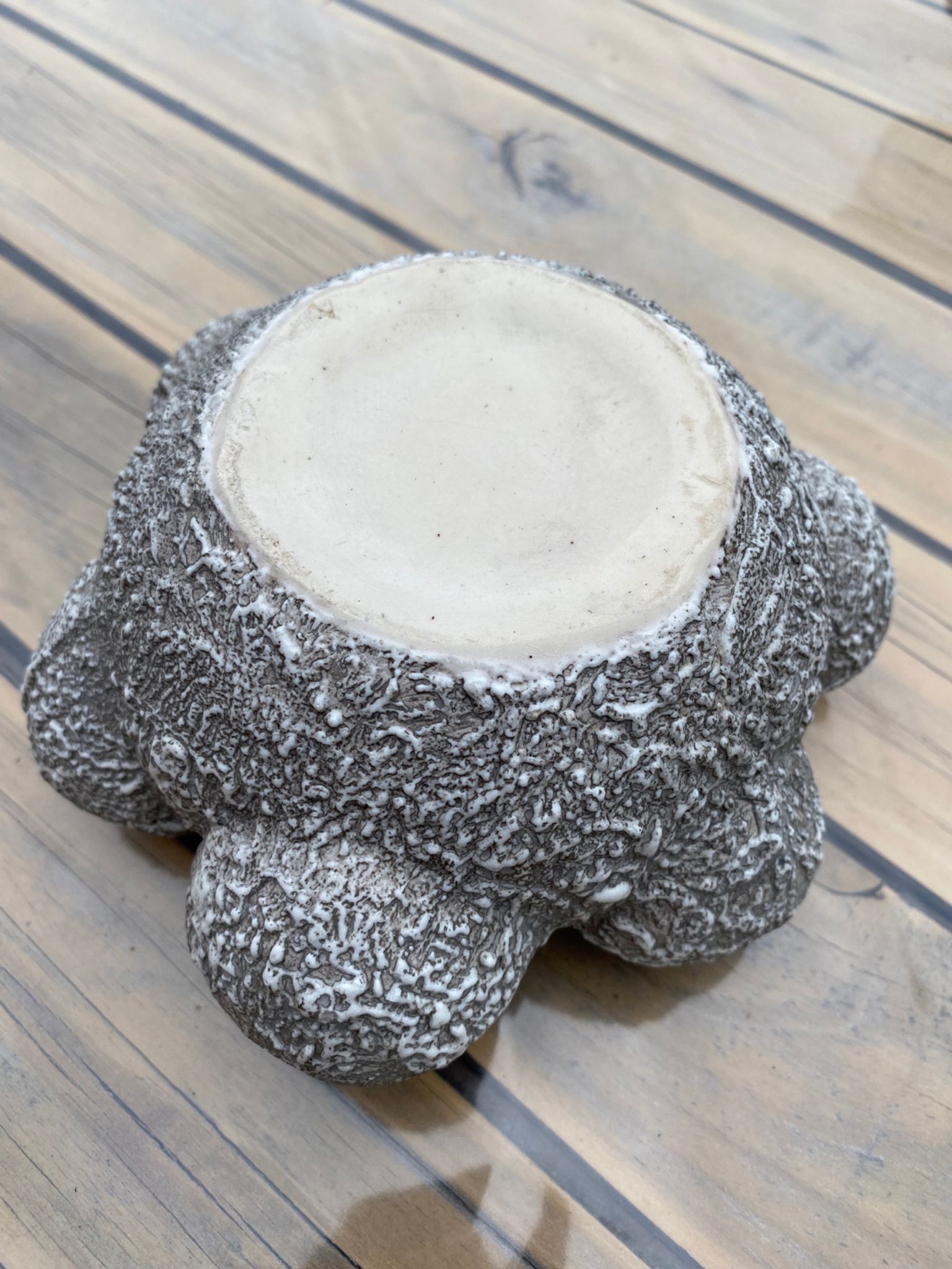 Vase for flower arrangements, fat lava.