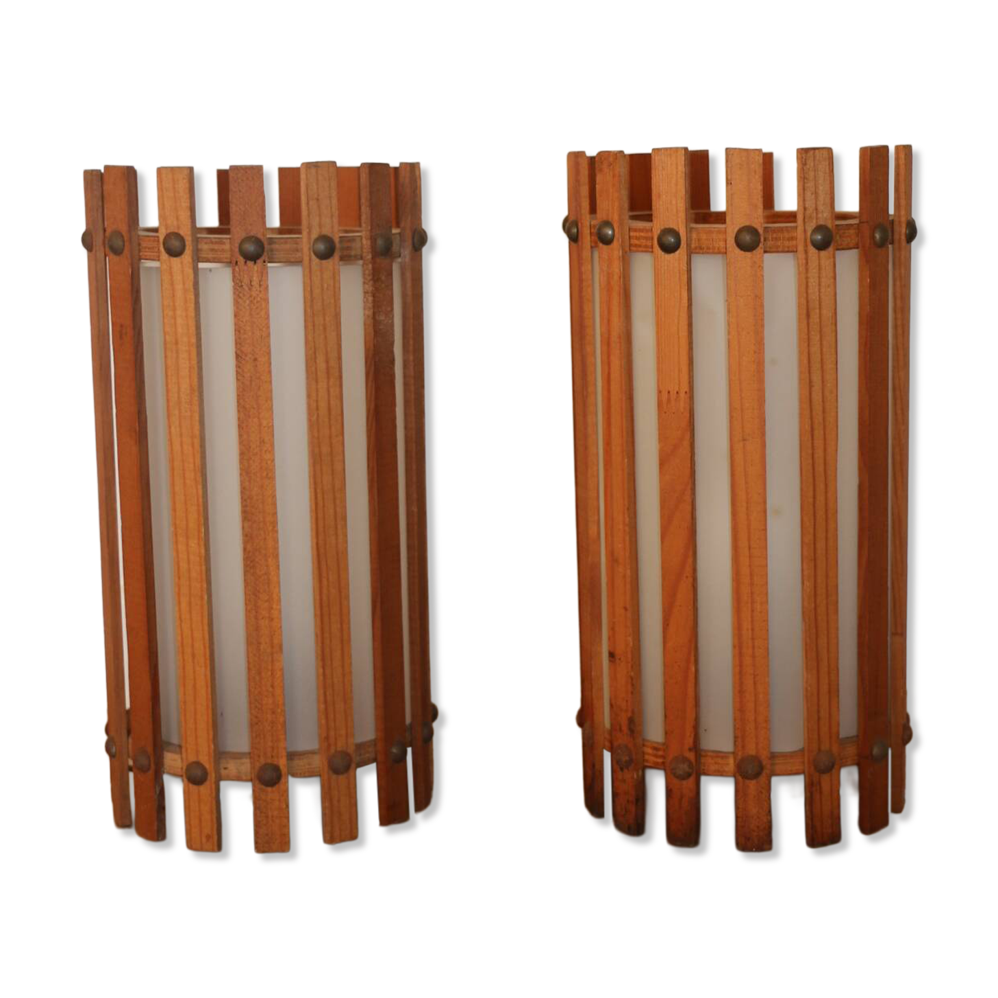 Pair of lanterns pin 1960