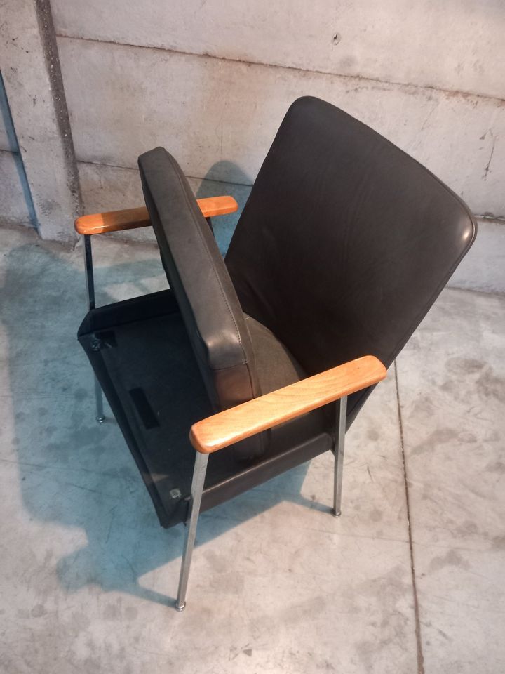 4 vintage design dining chairs in black leather mauser werke germany 1960s